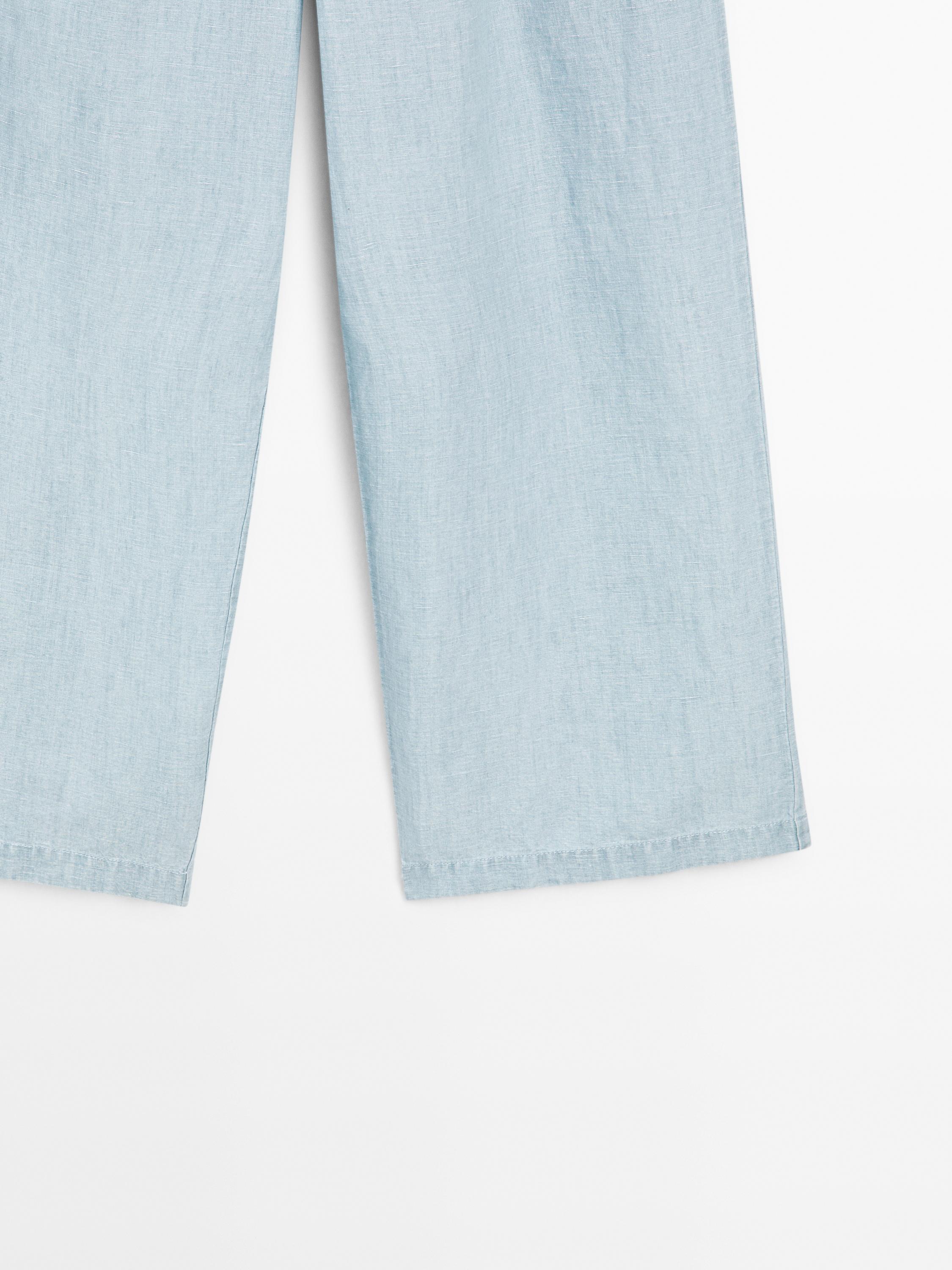Flowing cotton blend jeans