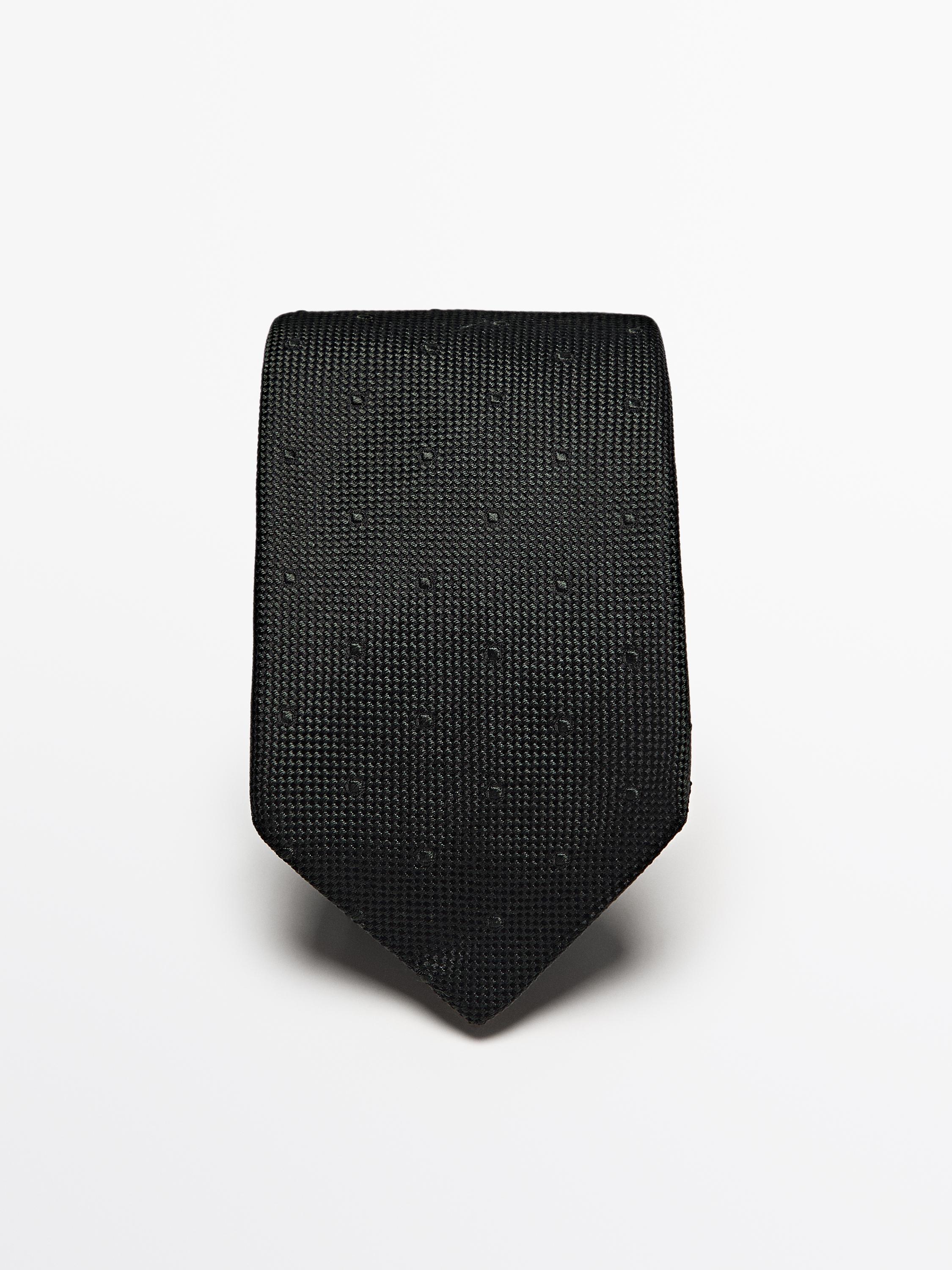 100% silk textured tie