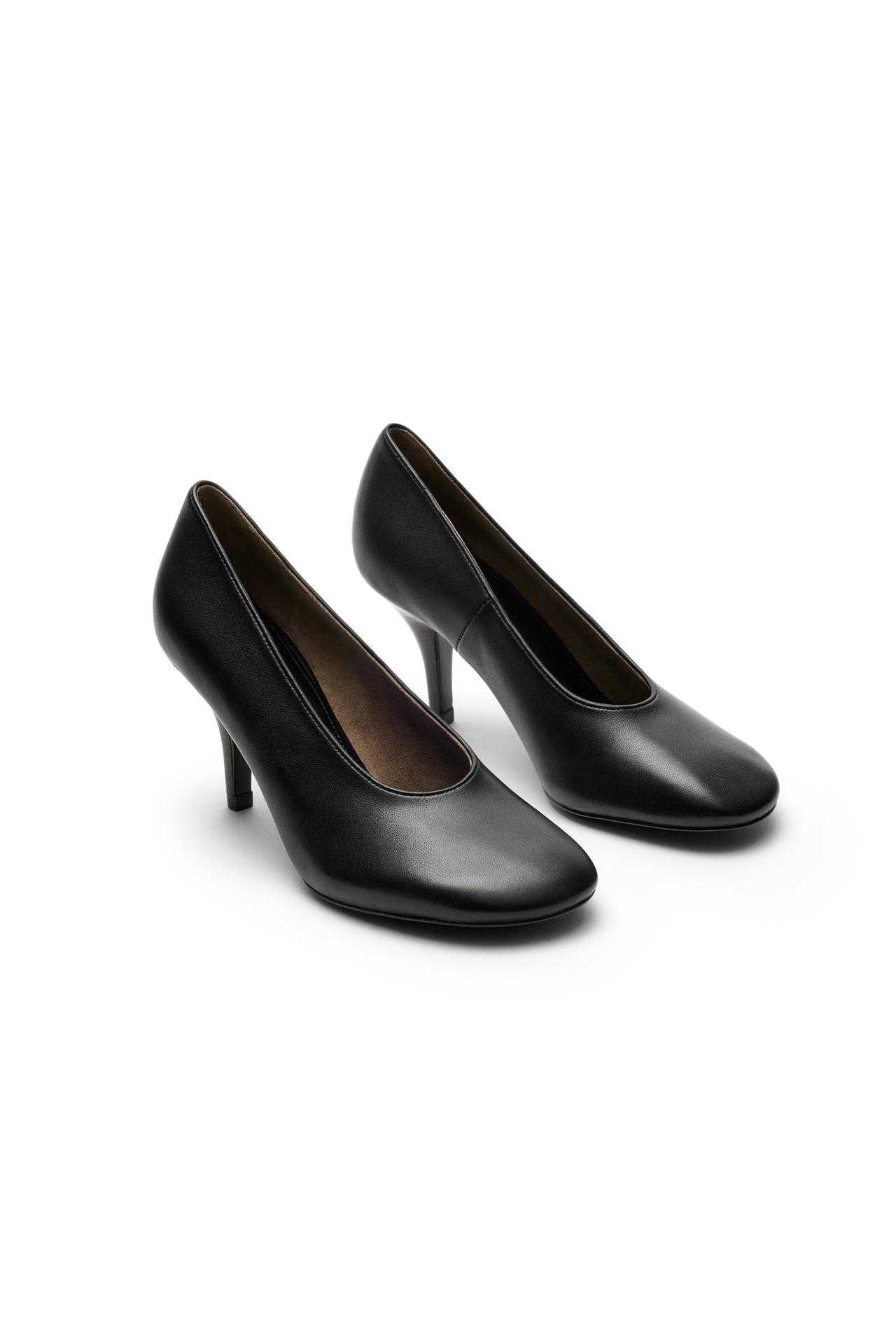 Leather heel shoe - LIMITED EDITION — BLACK