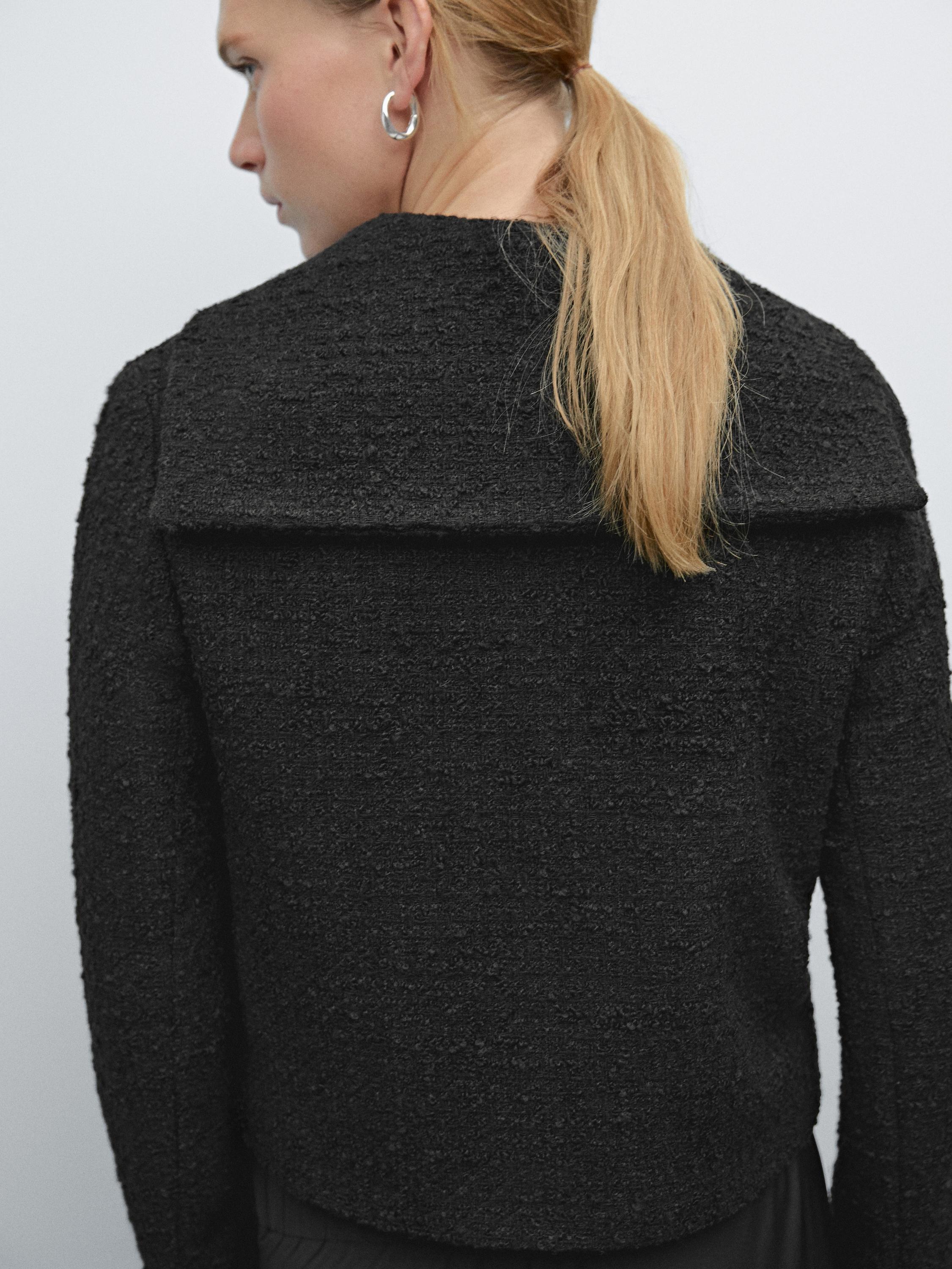 Short wool blend jacket with a sailor collar