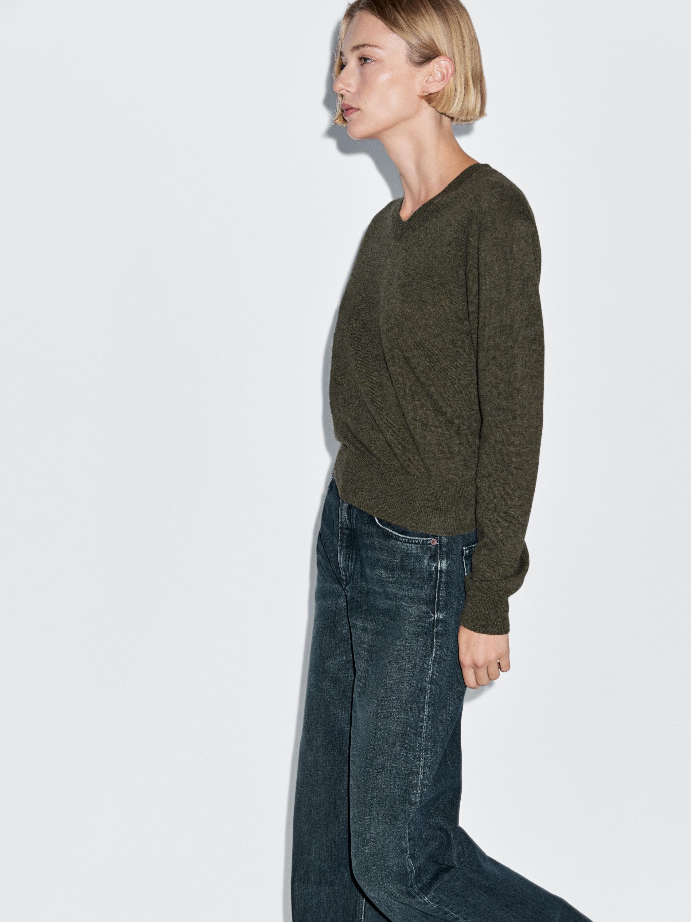 Wool blend knit V-neck sweater — GREEN MARL