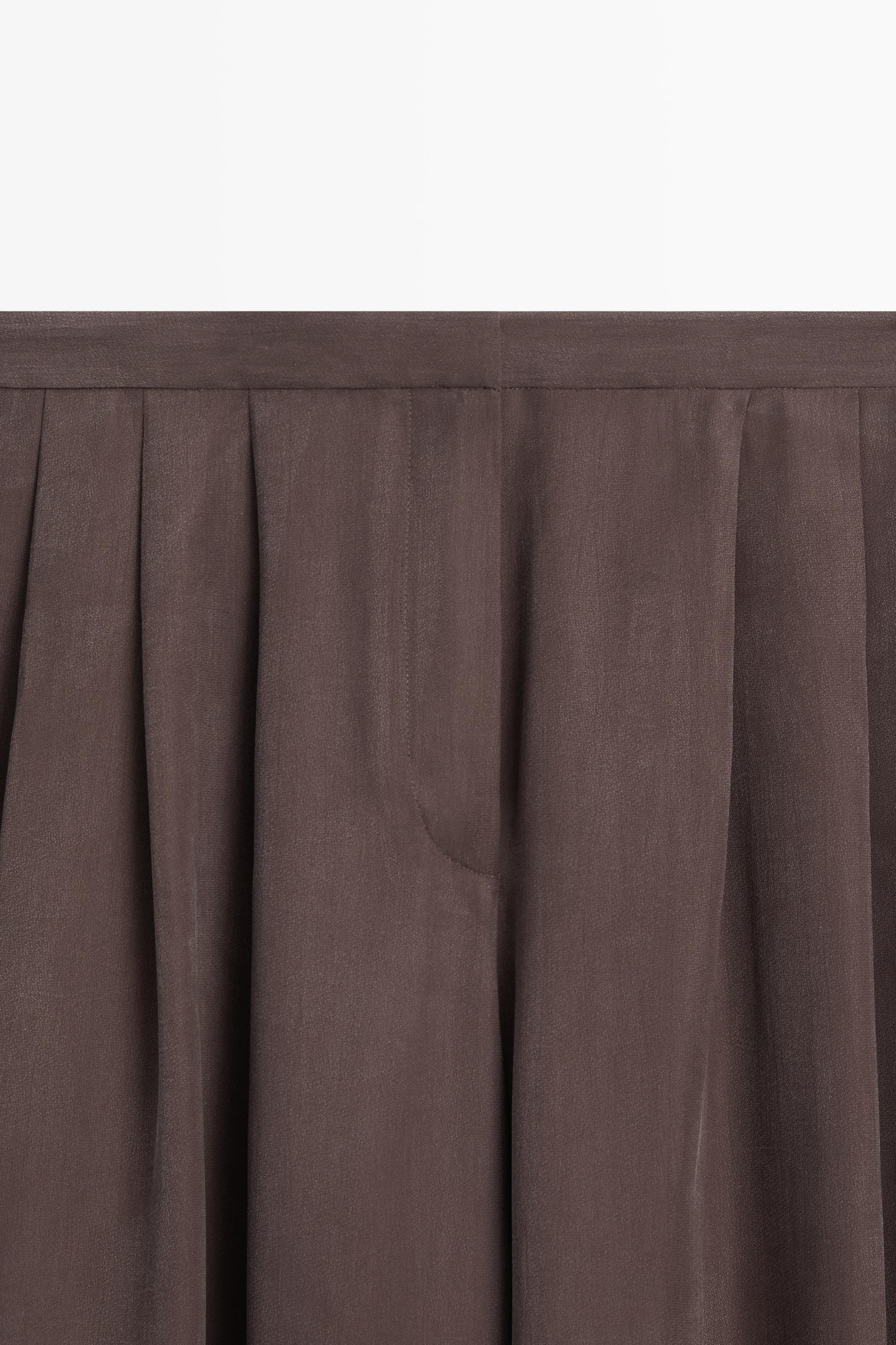 Falda pantalón fluida total look