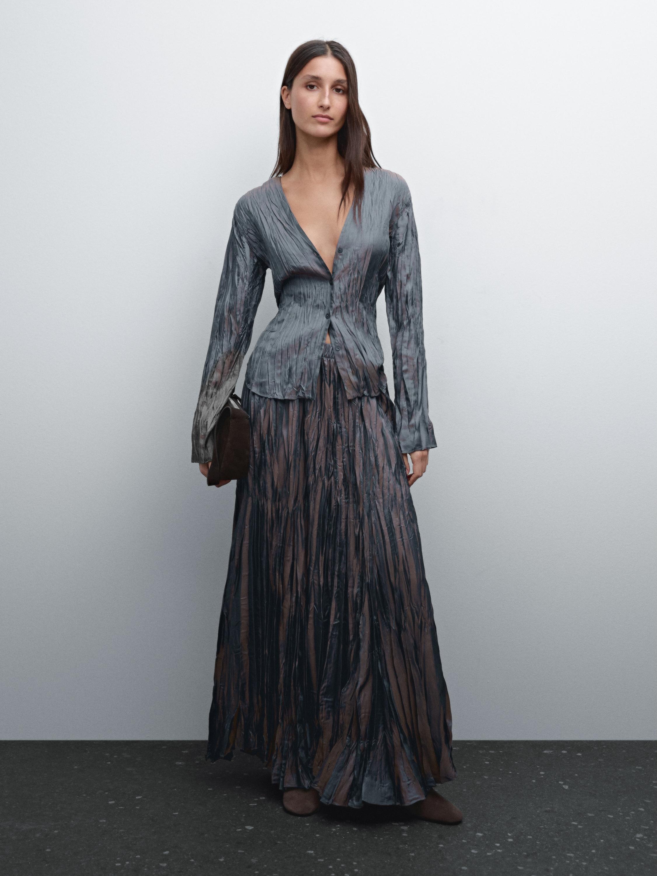 Jupe midi ample brillante