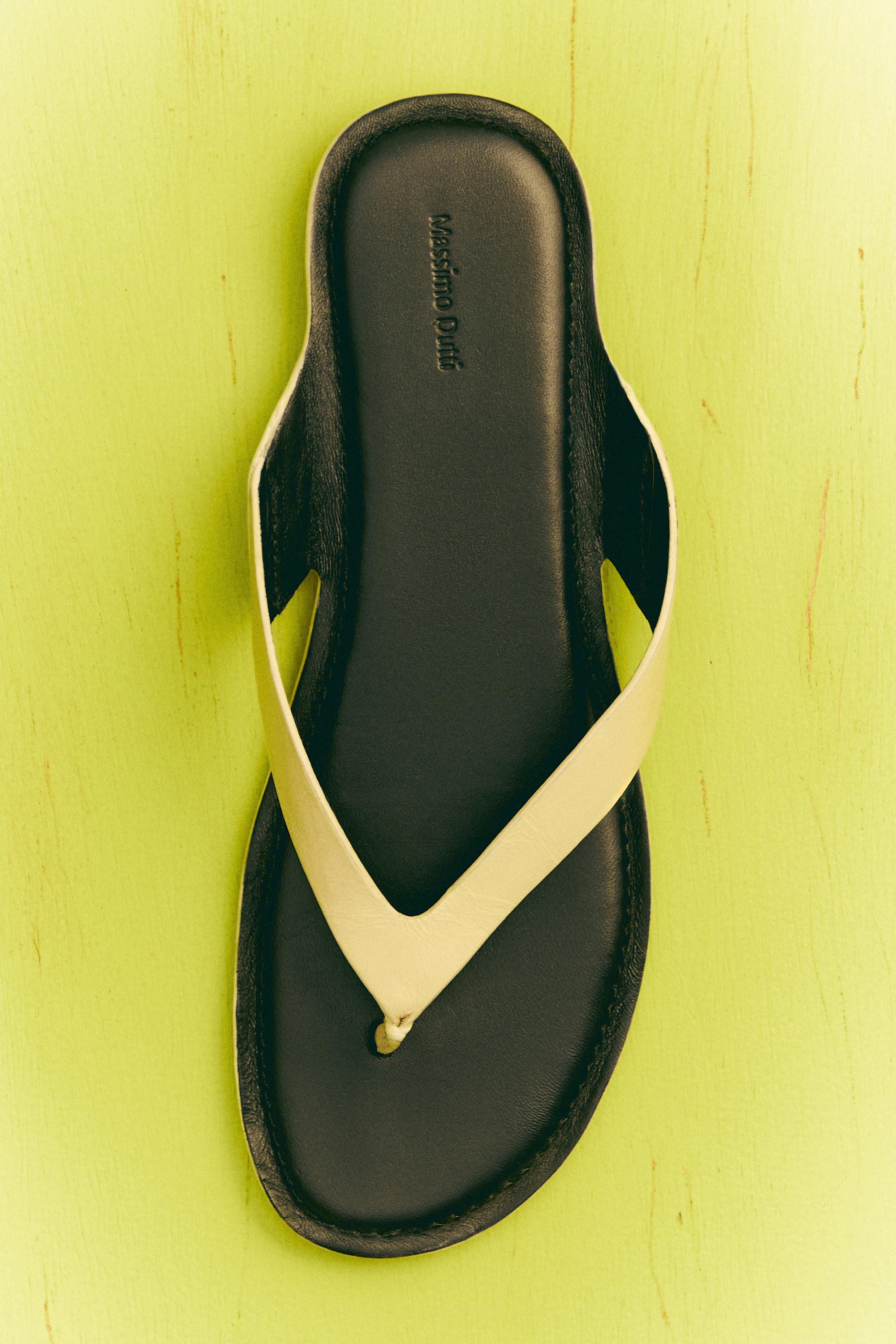 Flat leather sandals — CREAM