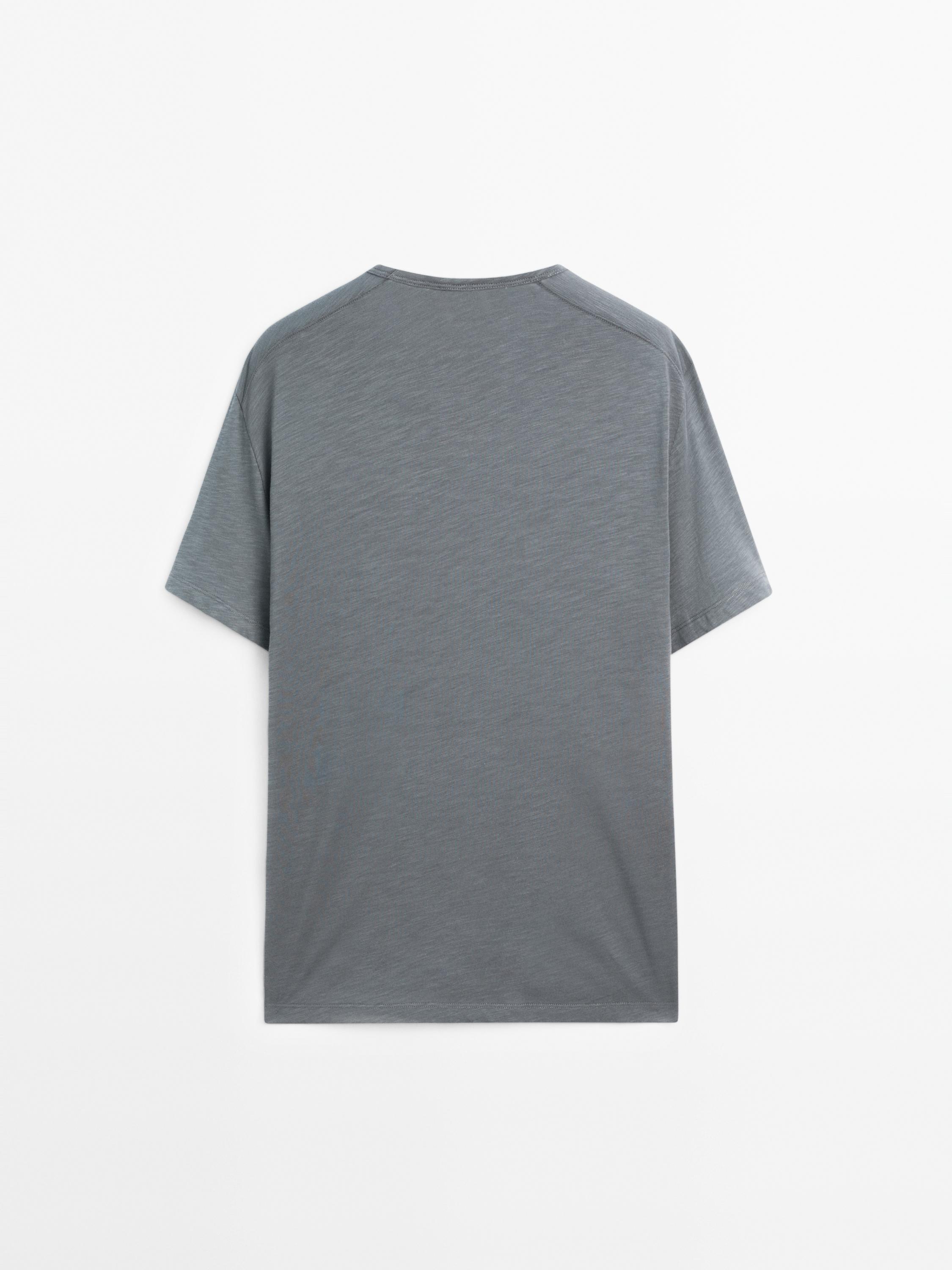 100% cotton T-shirt with fabric detail