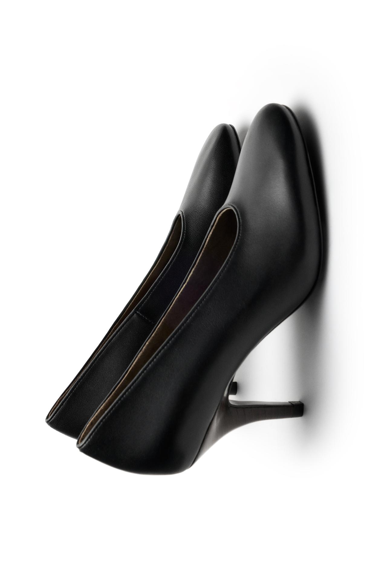 Leather heel shoe - LIMITED EDITION — BLACK