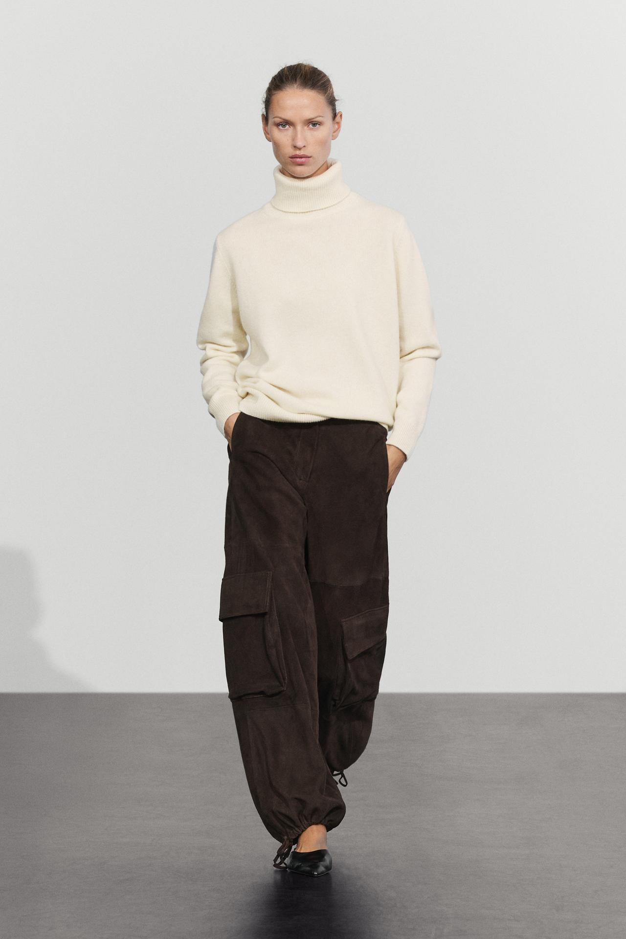 Wool blend turtleneck knit sweater — CREAM