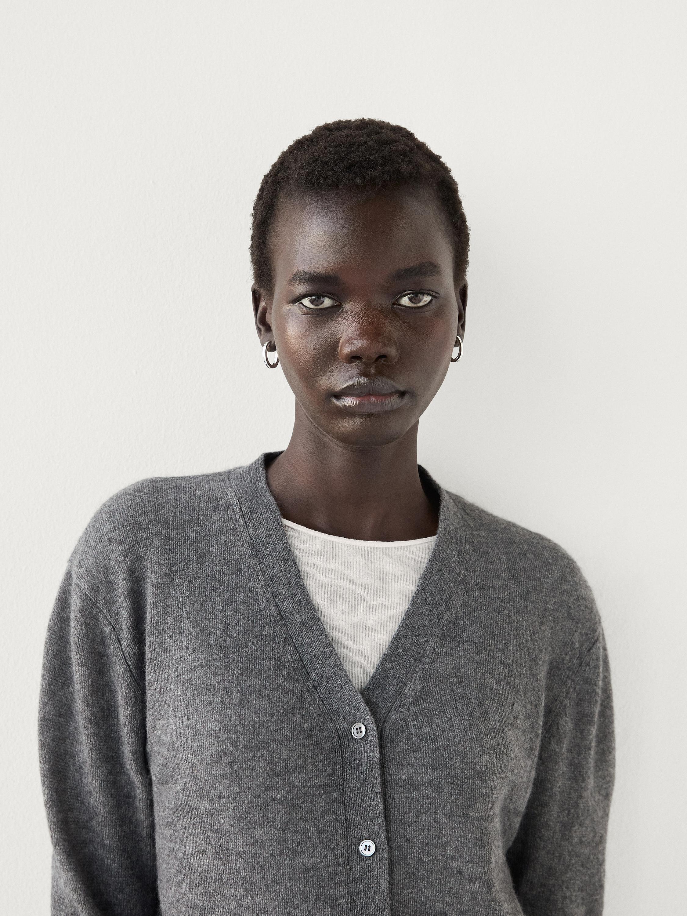 100% cashmere V-neck cardigan