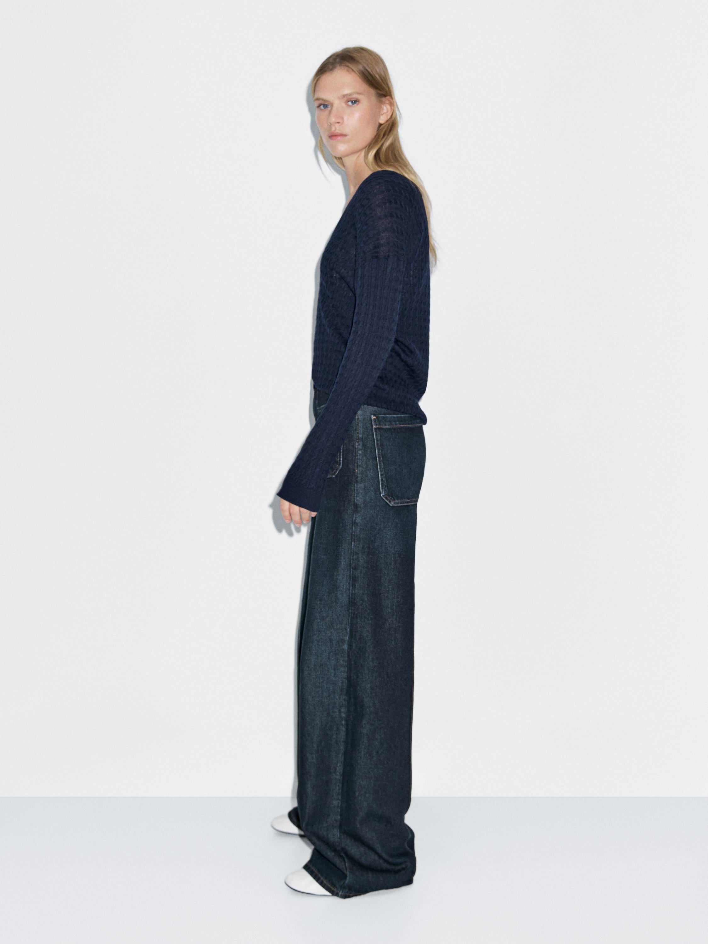 Mid-rise wide-leg jeans