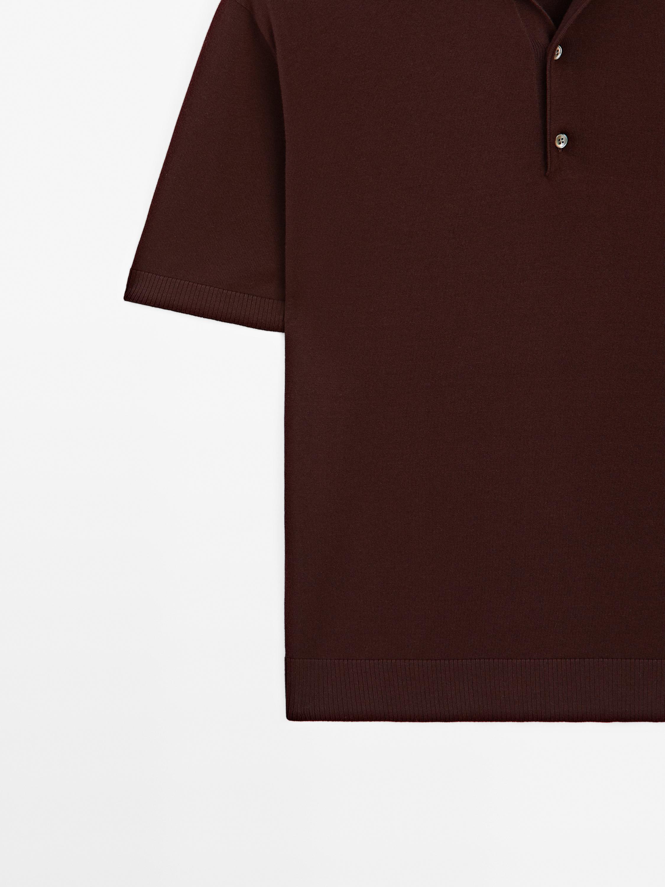 Short sleeve knit polo shirt
