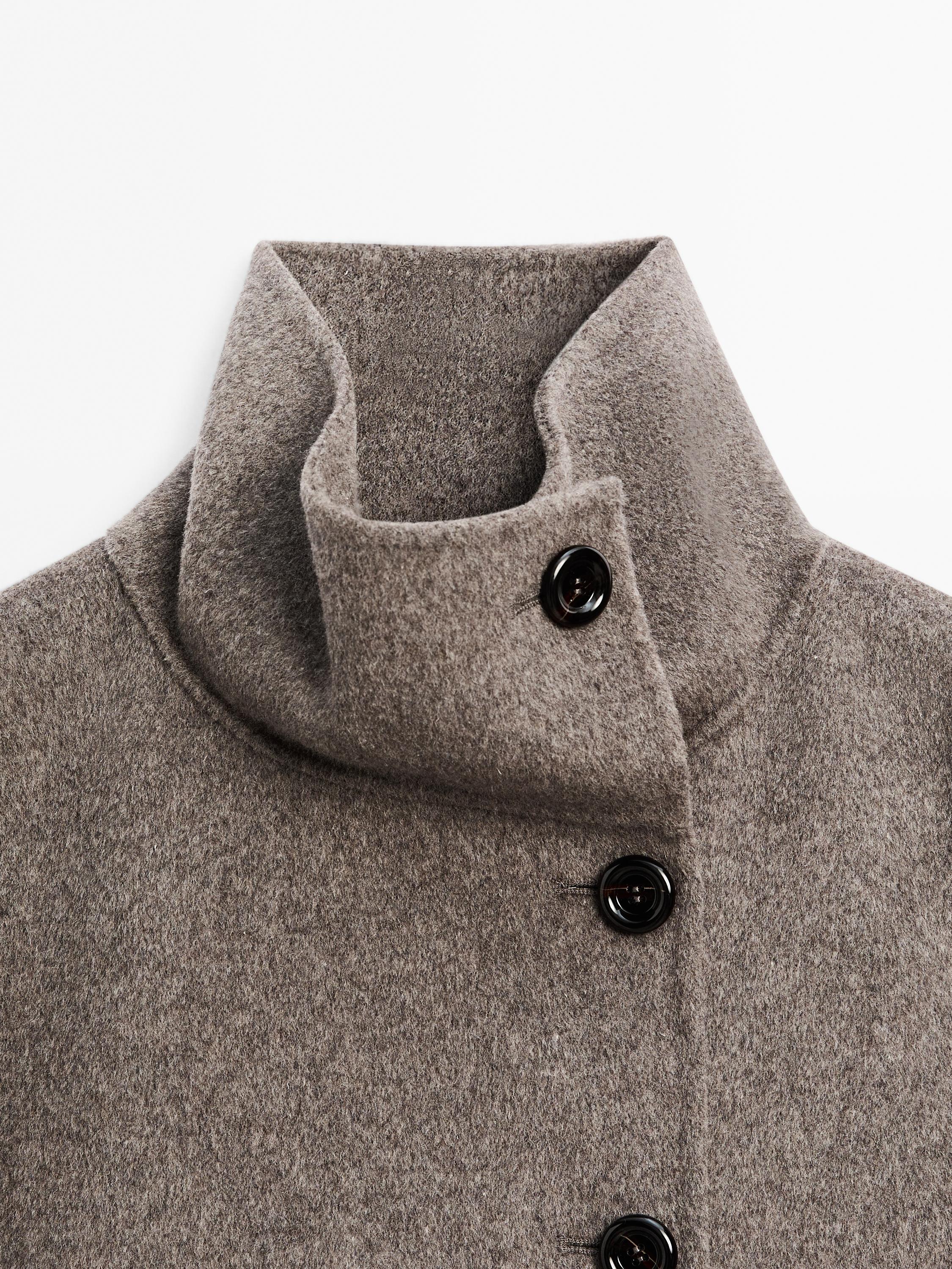 Short high neck wool blend coat