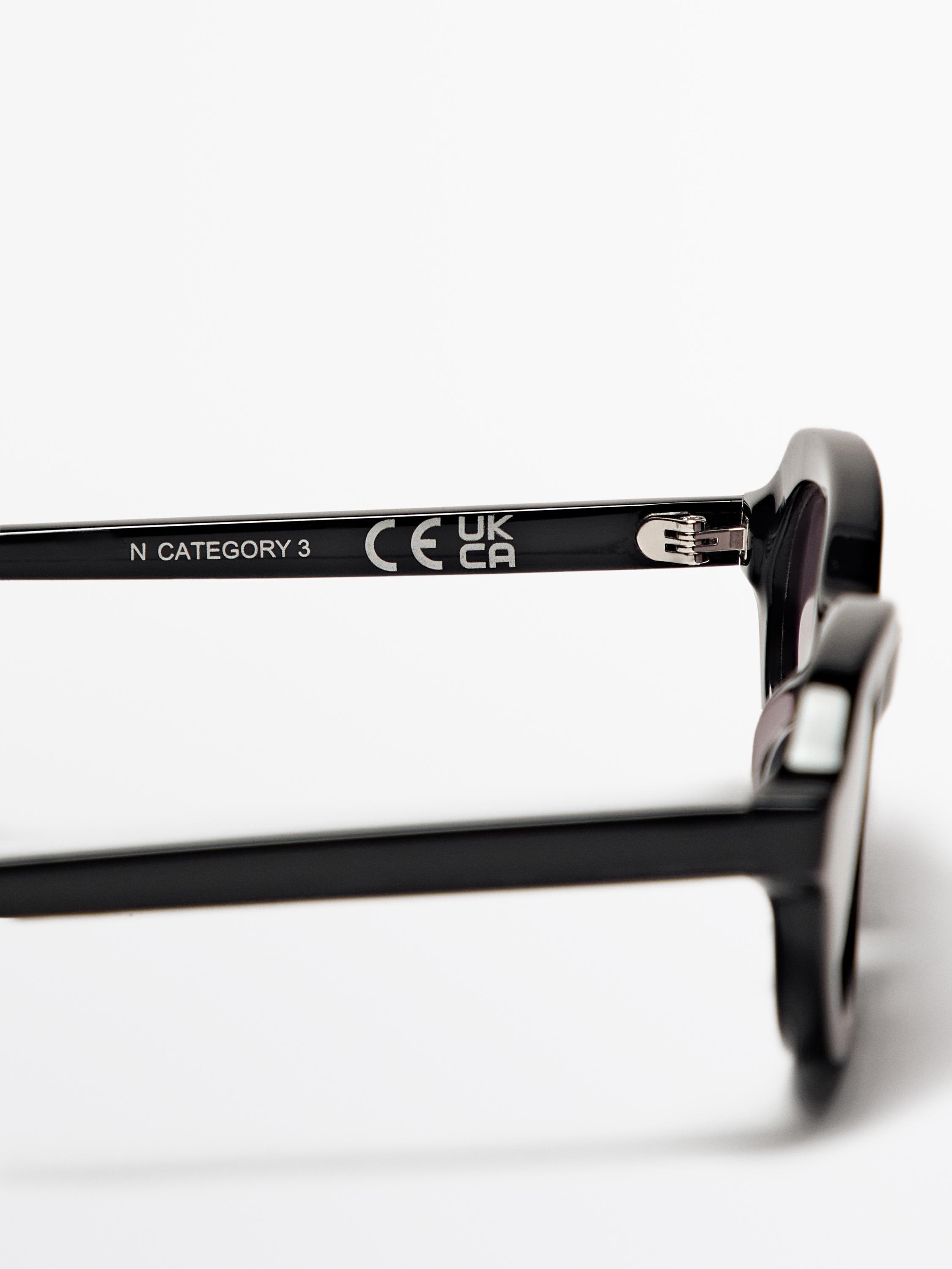 Mini oval sunglasses