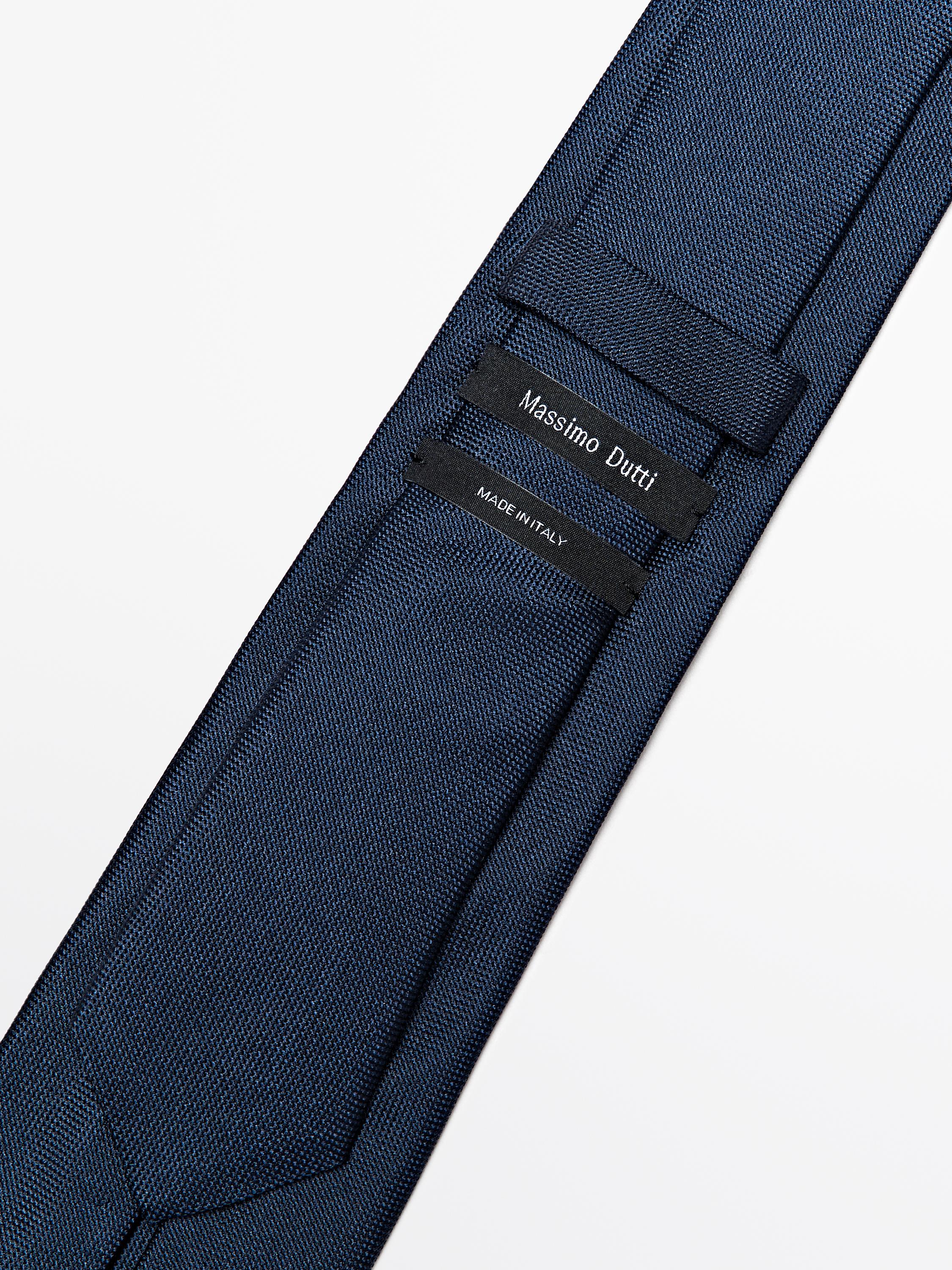 100% silk textured tie — NAVY BLUE