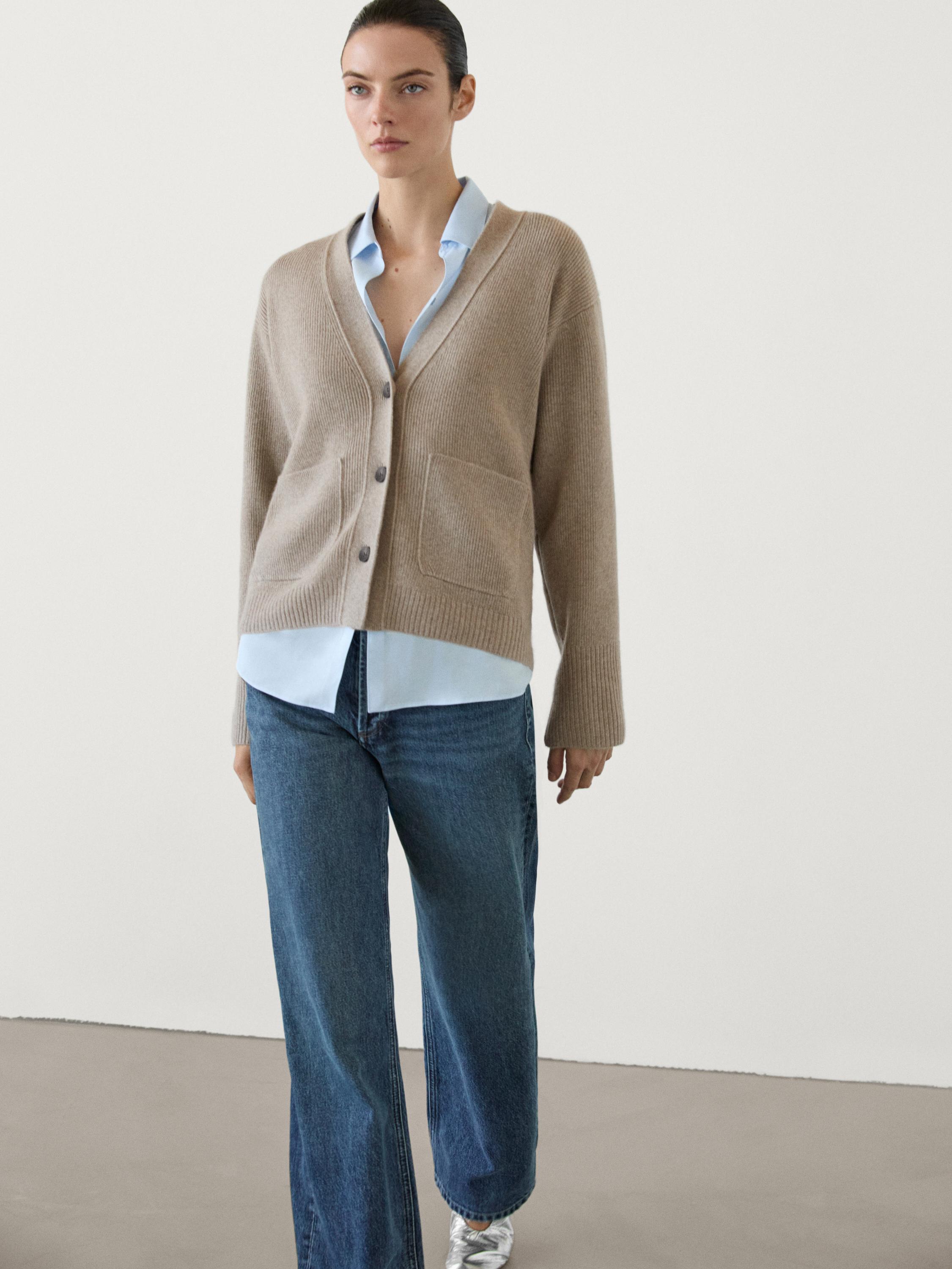 Cárdigan punto 100% cashmere entallado