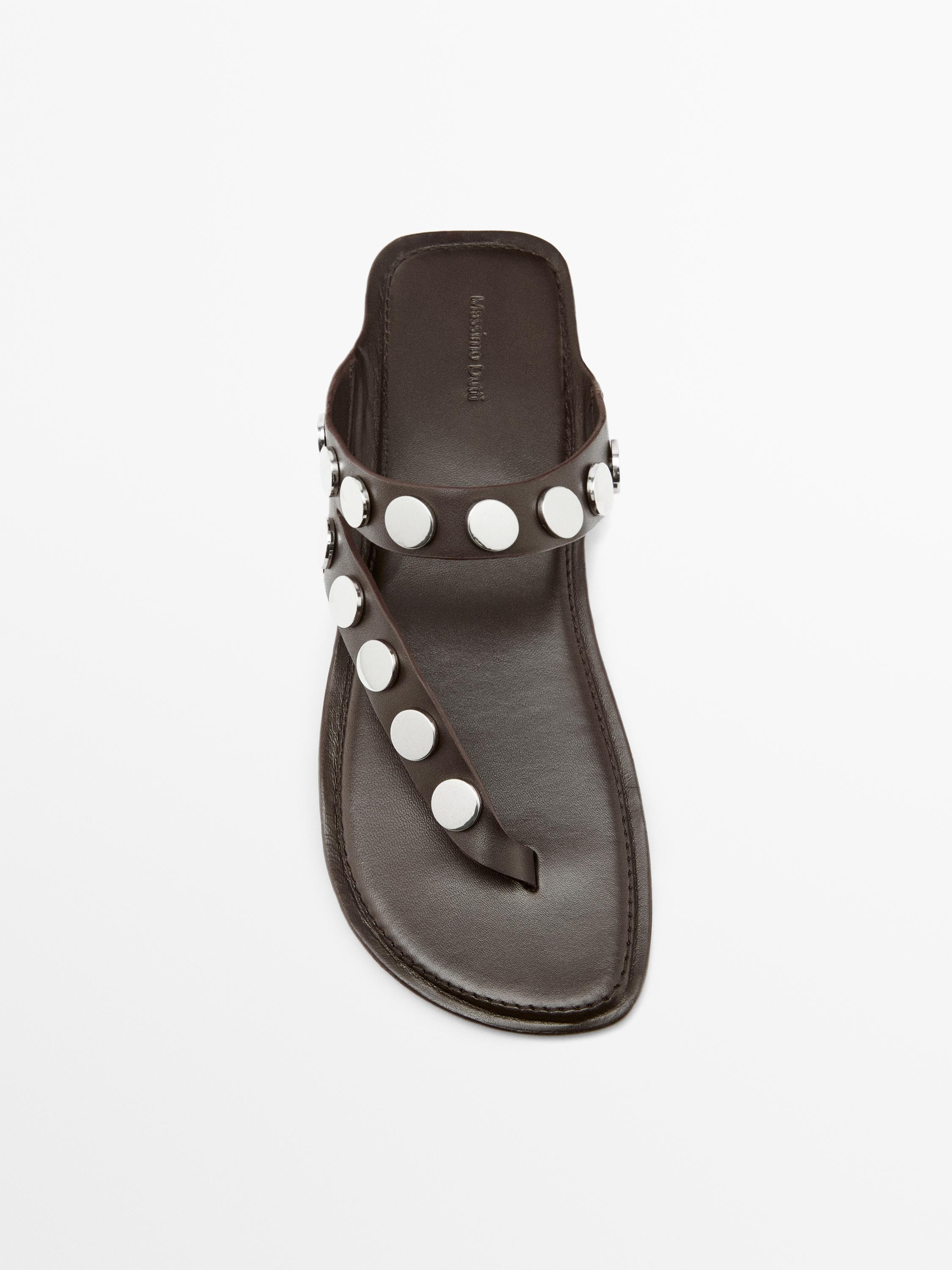Leather sandals with studs — BROWN