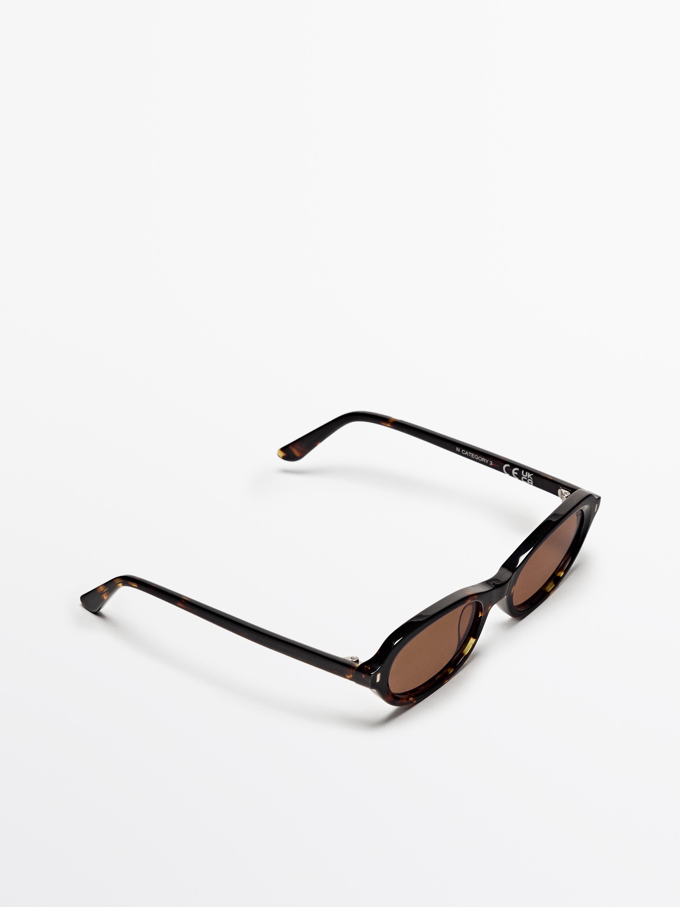 Tortoiseshell-effect mini oval sunglasses