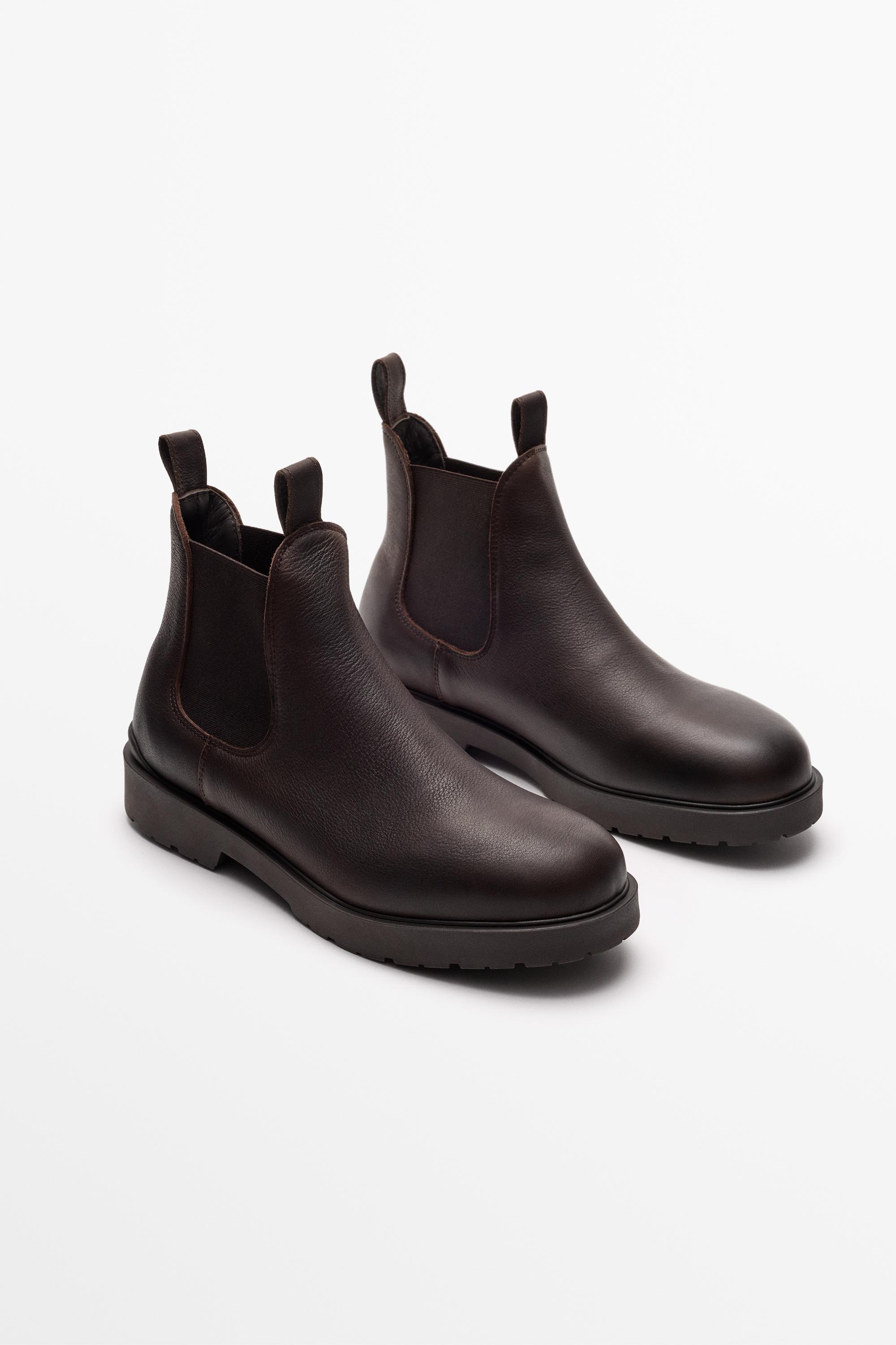 Oiled leather Chelsea boots