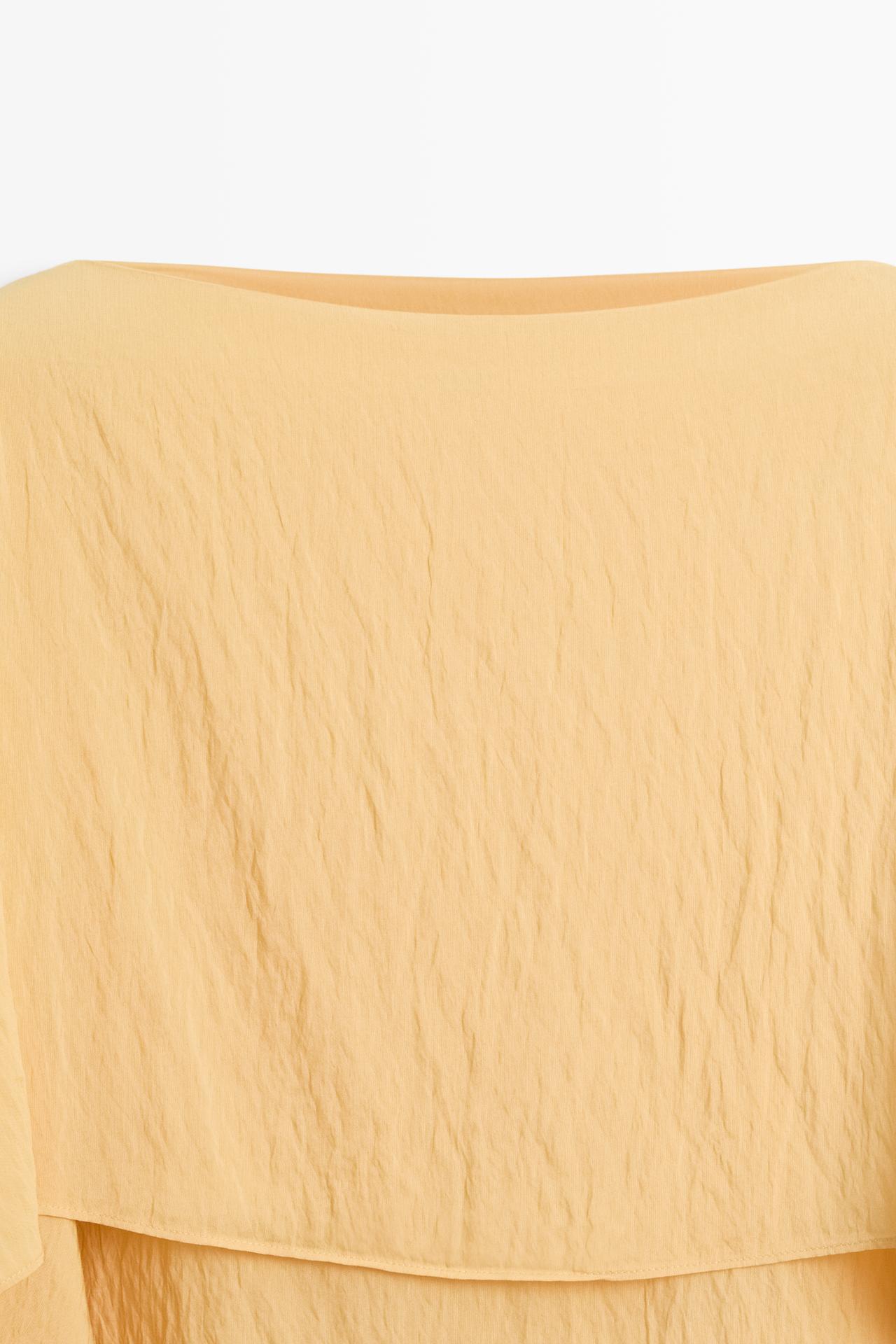 Flowing cape-style blouse — Yellow