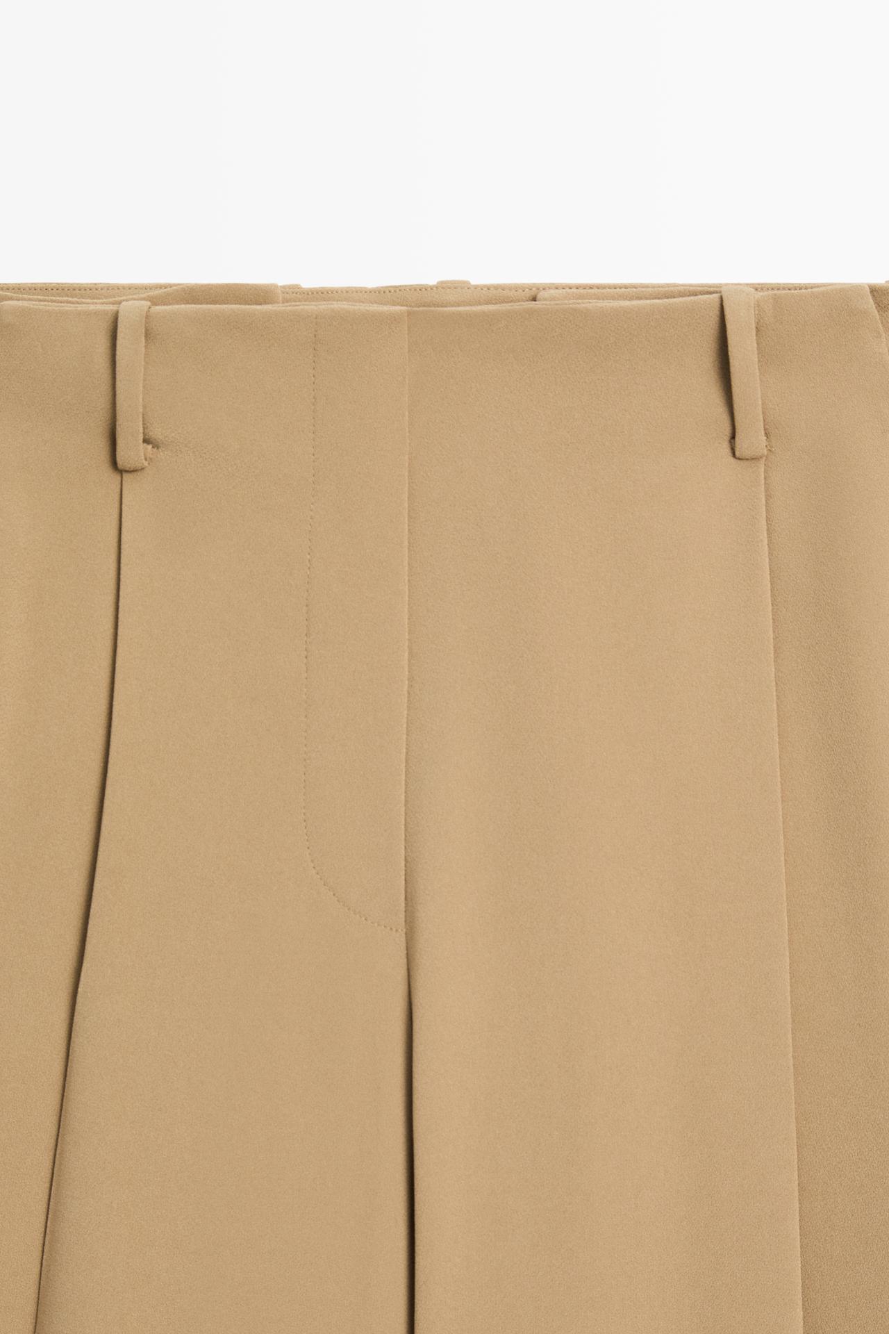 Flowing wide-leg darted pants - STUDIO — Caramel