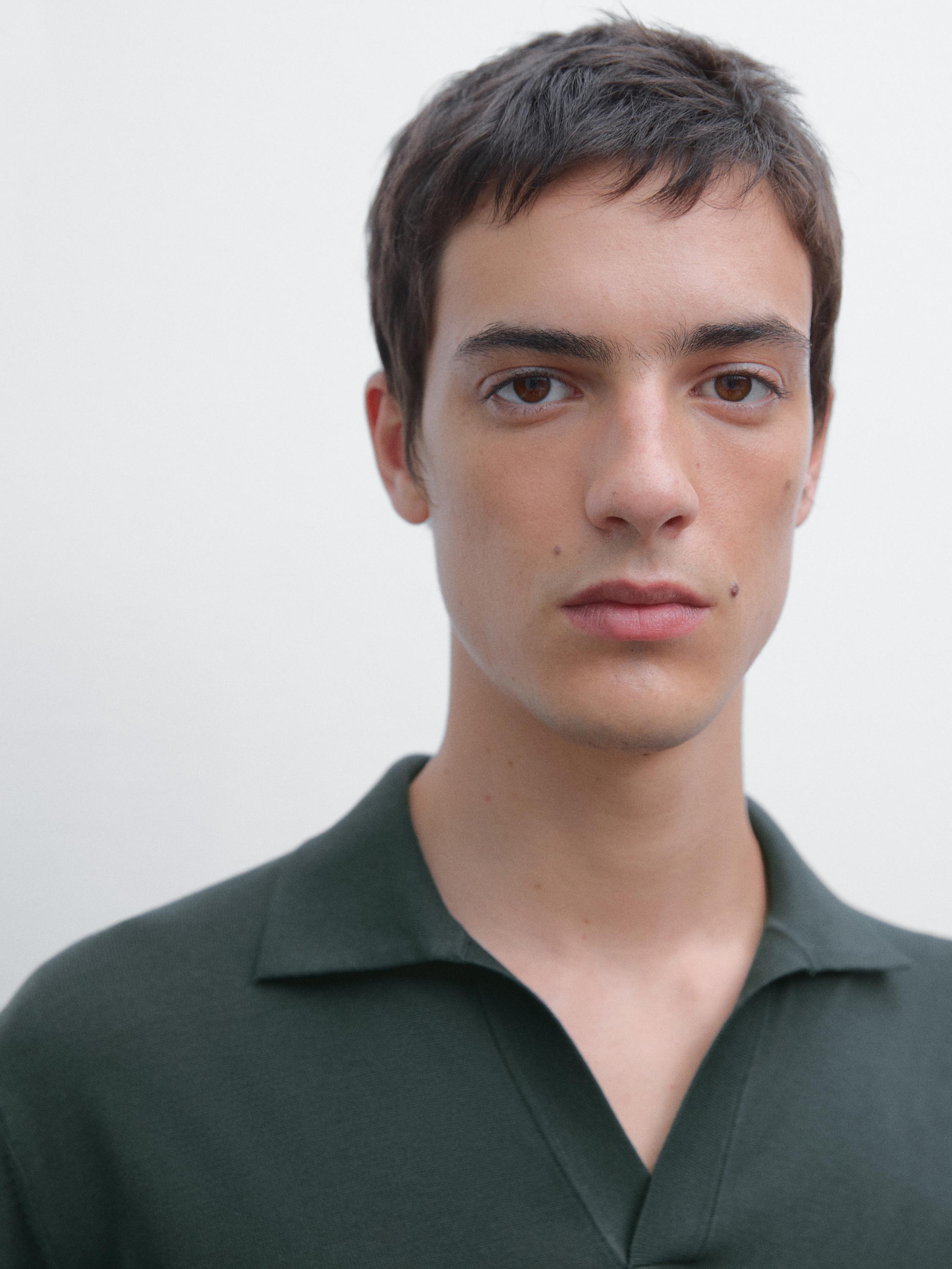 Knit V-neck polo shirt