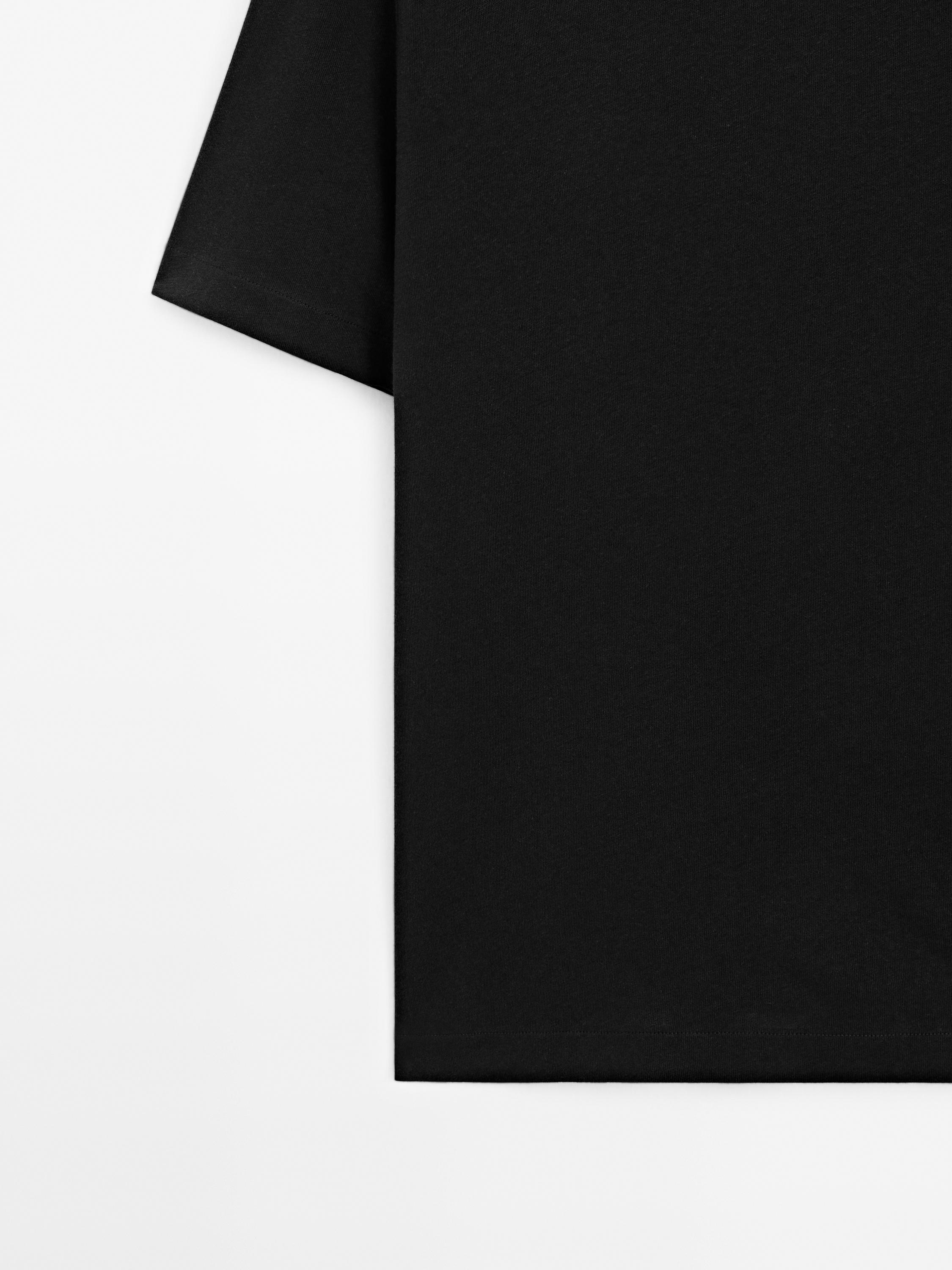 Short-sleeved T-shirt with linen