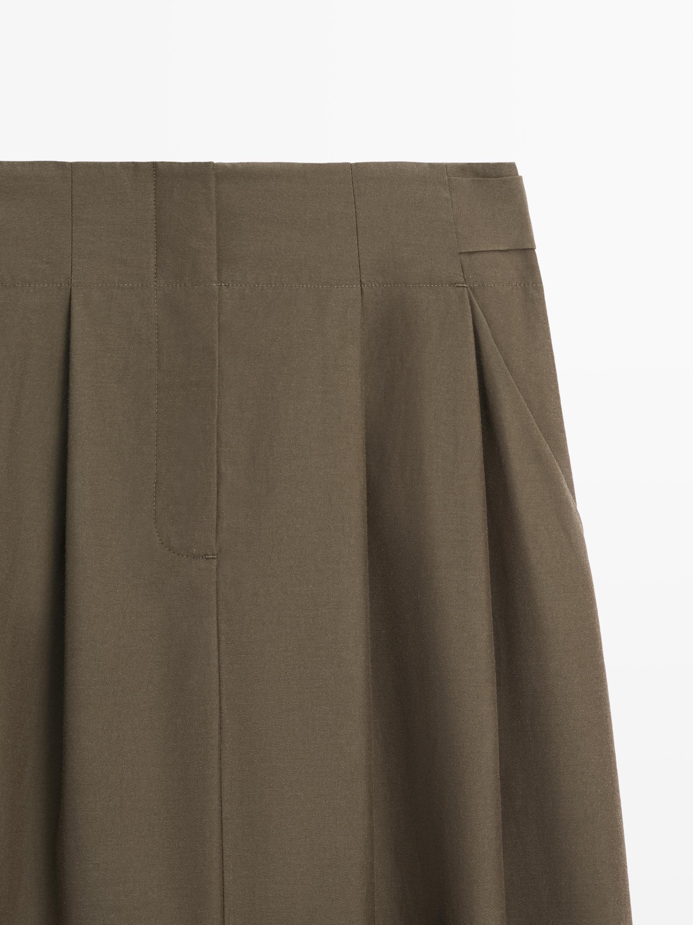 Midi skirt with box pleats — KHAKI