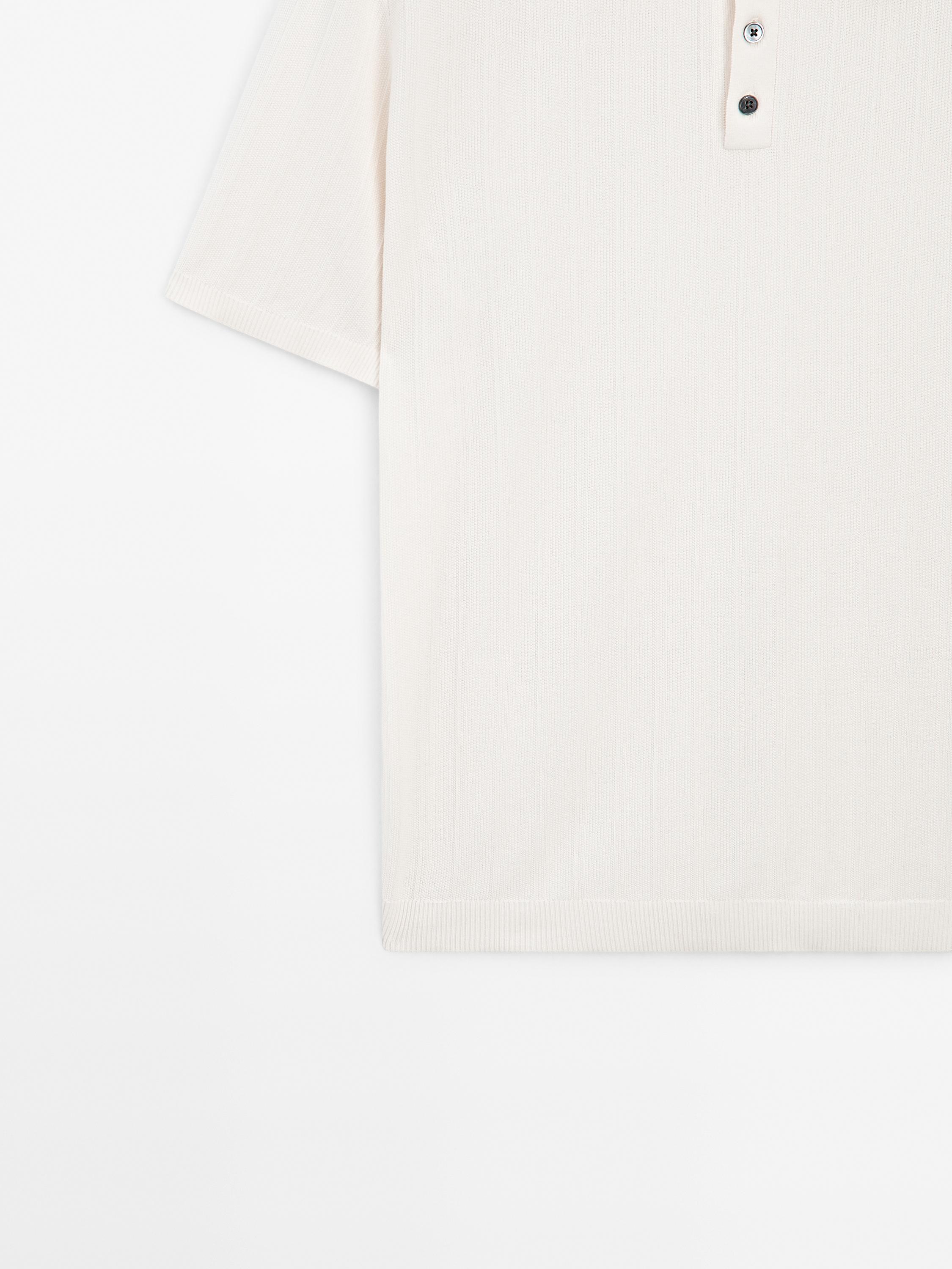 100% cotton textured knit polo shirt