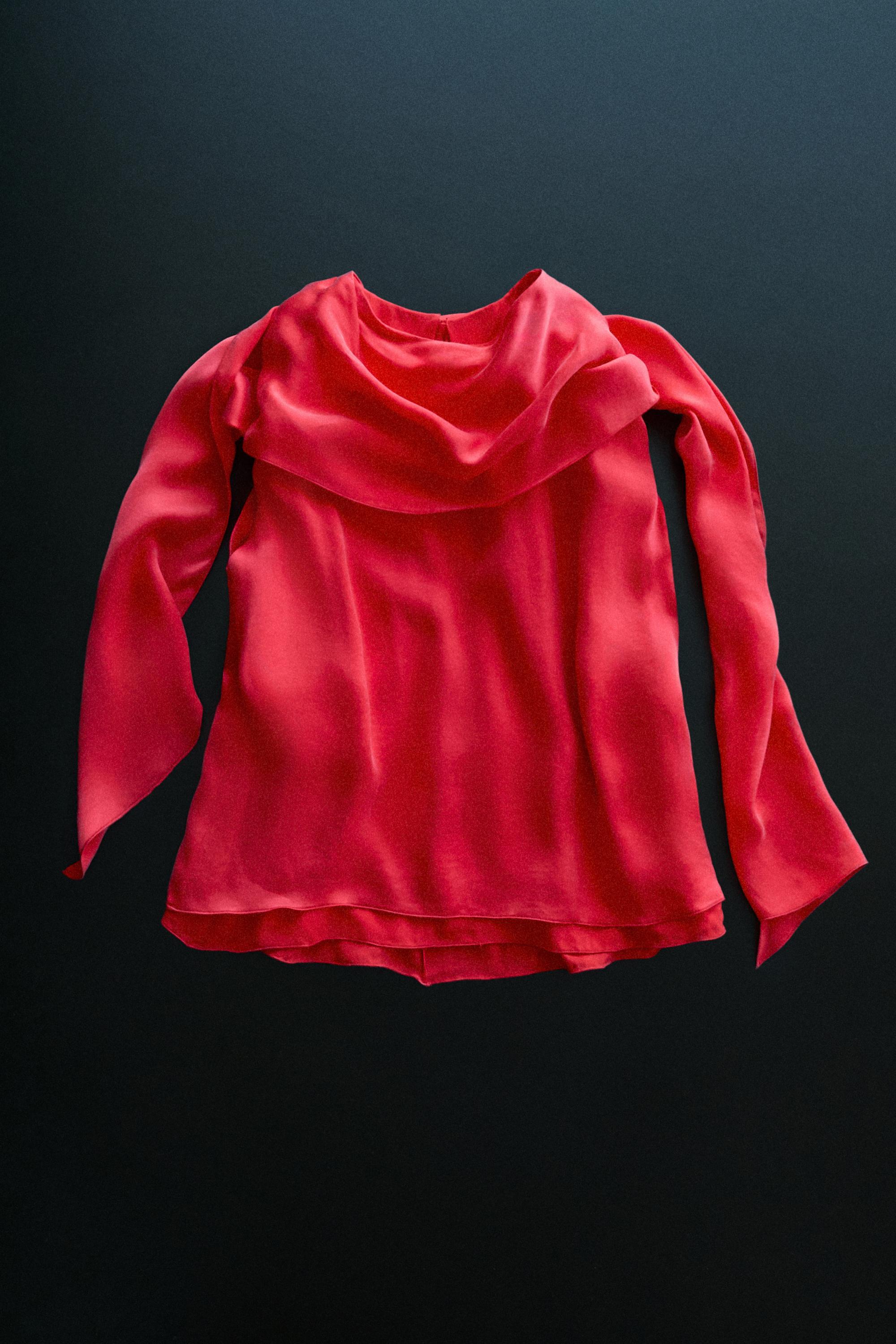 Flowing top with cape detail - STUDIO — ORANGE
