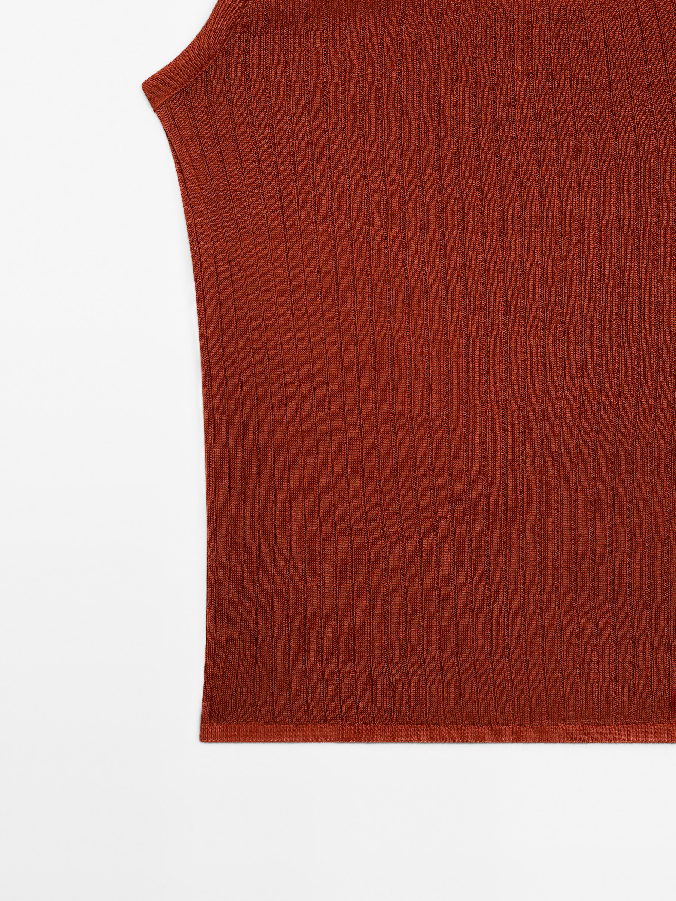 Ribbed crop top
