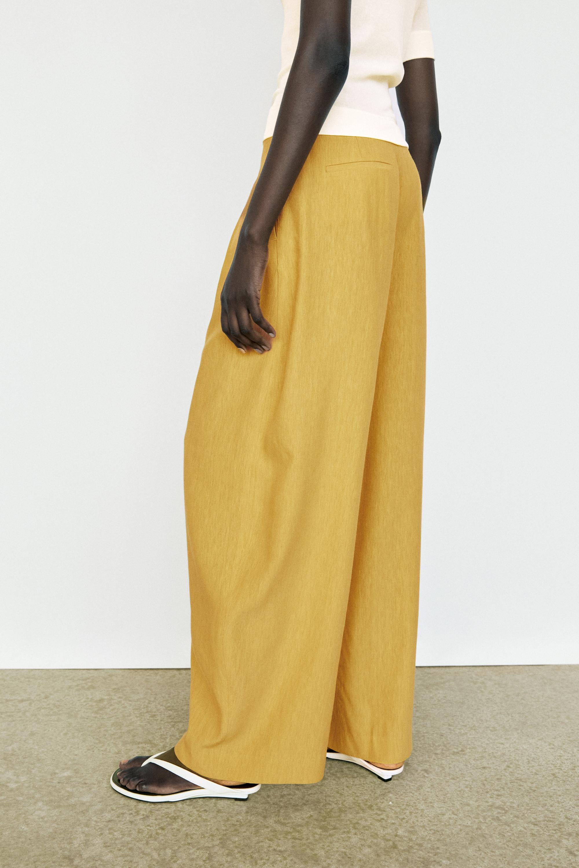 Wide-leg flowing linen blend pleated pants — MUSTARD YELLOW