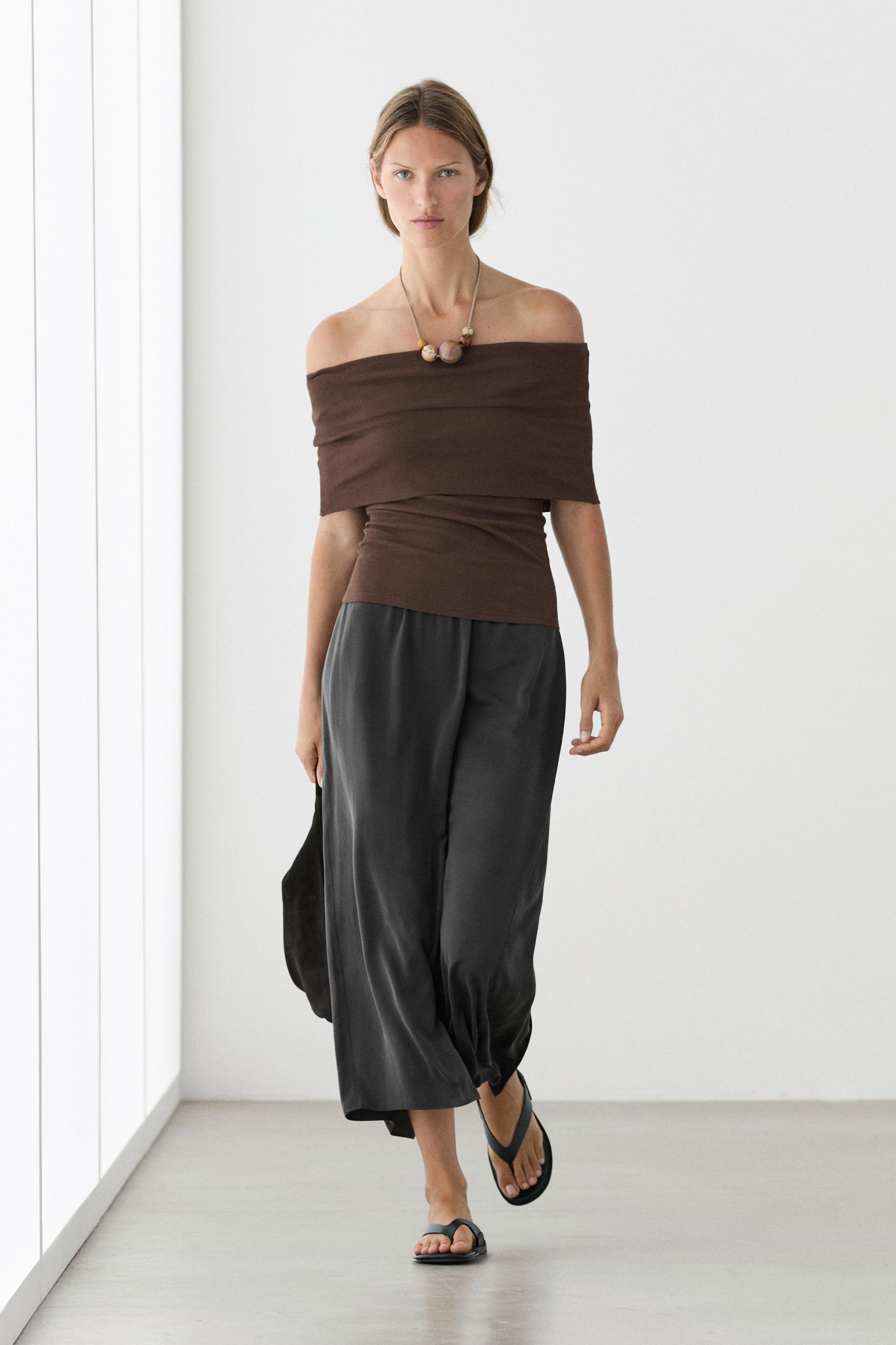 Cotton off-the-shoulder top — BROWN