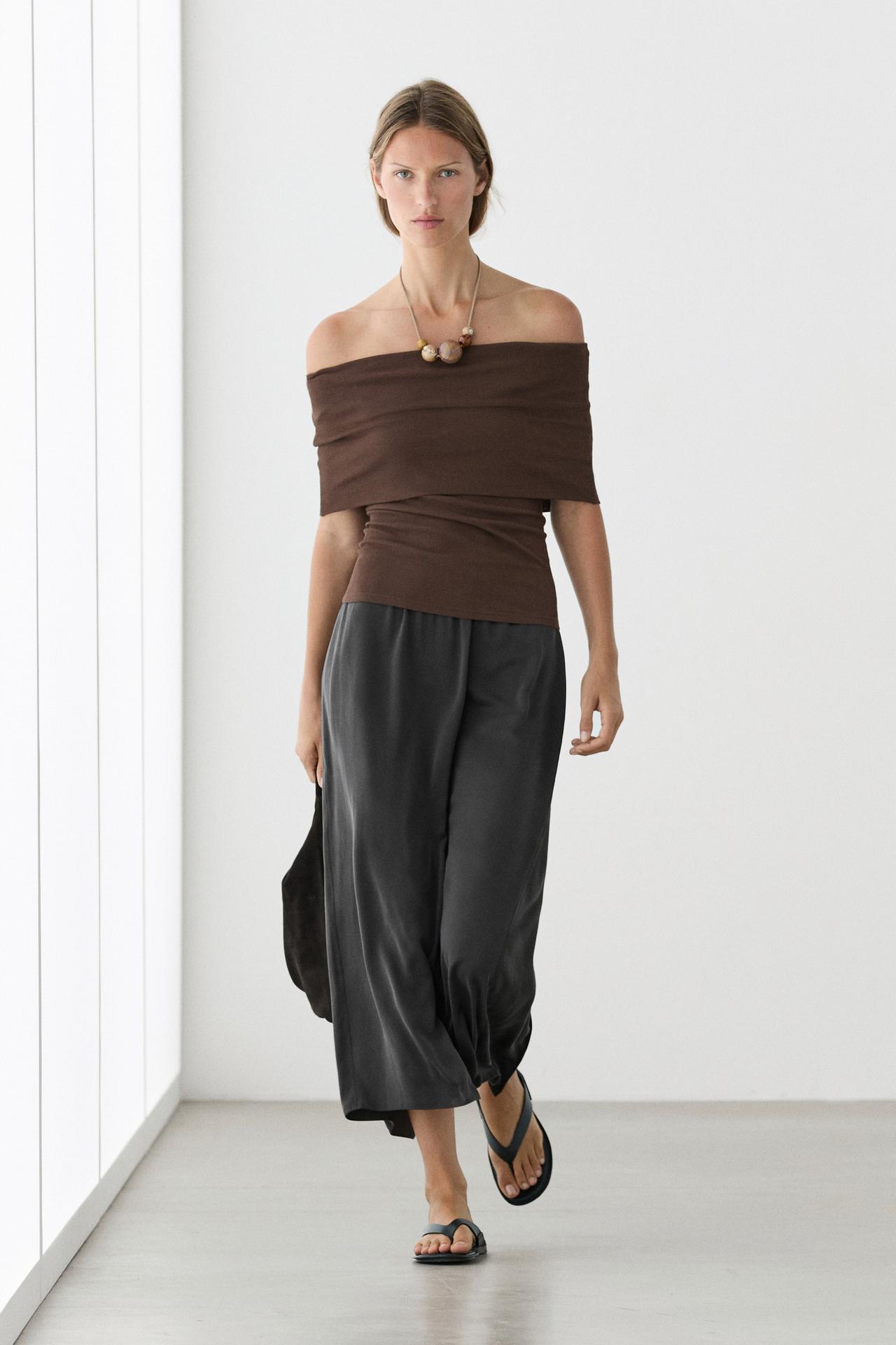 Cotton off-the-shoulder top — BROWN