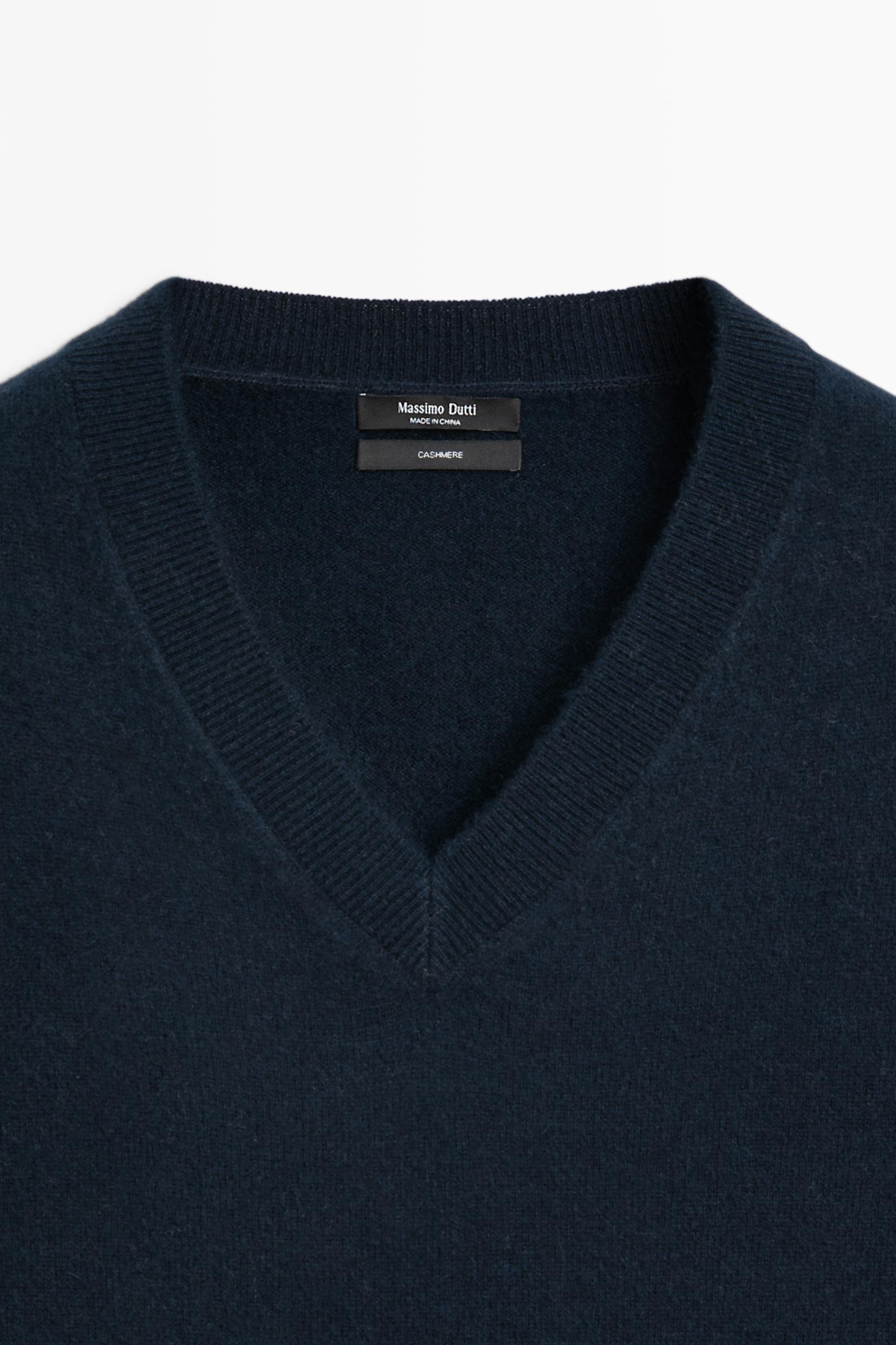 100% cashmere knit sweater — DEEP BLUE