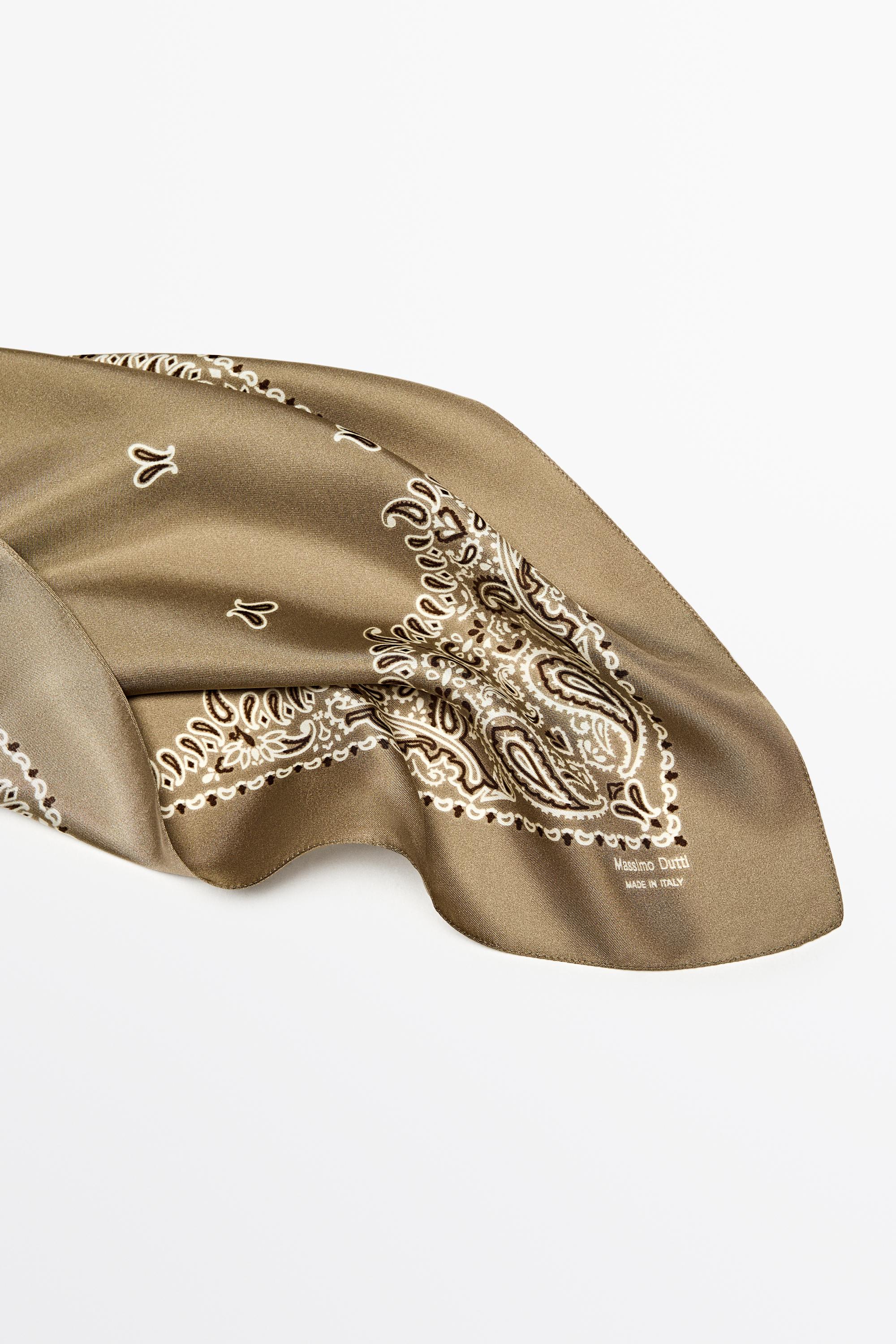 Paisley print scarf — GOLDEN