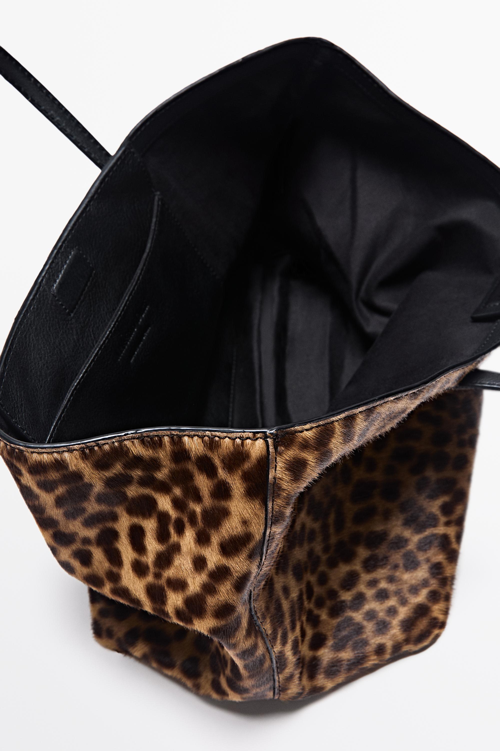 Medium leather tote bag with fur — ECRU (alternate view)