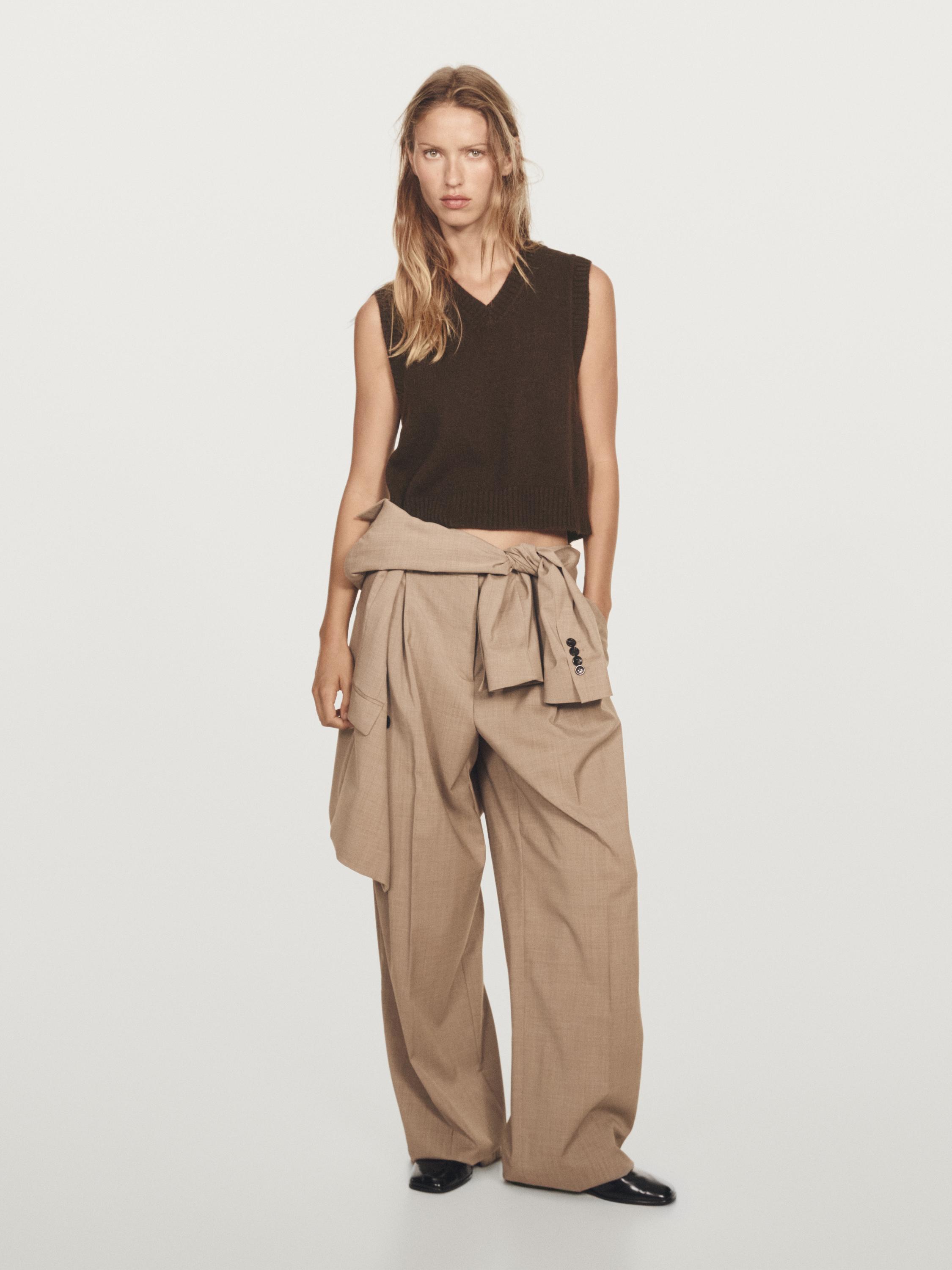 Chaleco cuello pico 100% cashmere