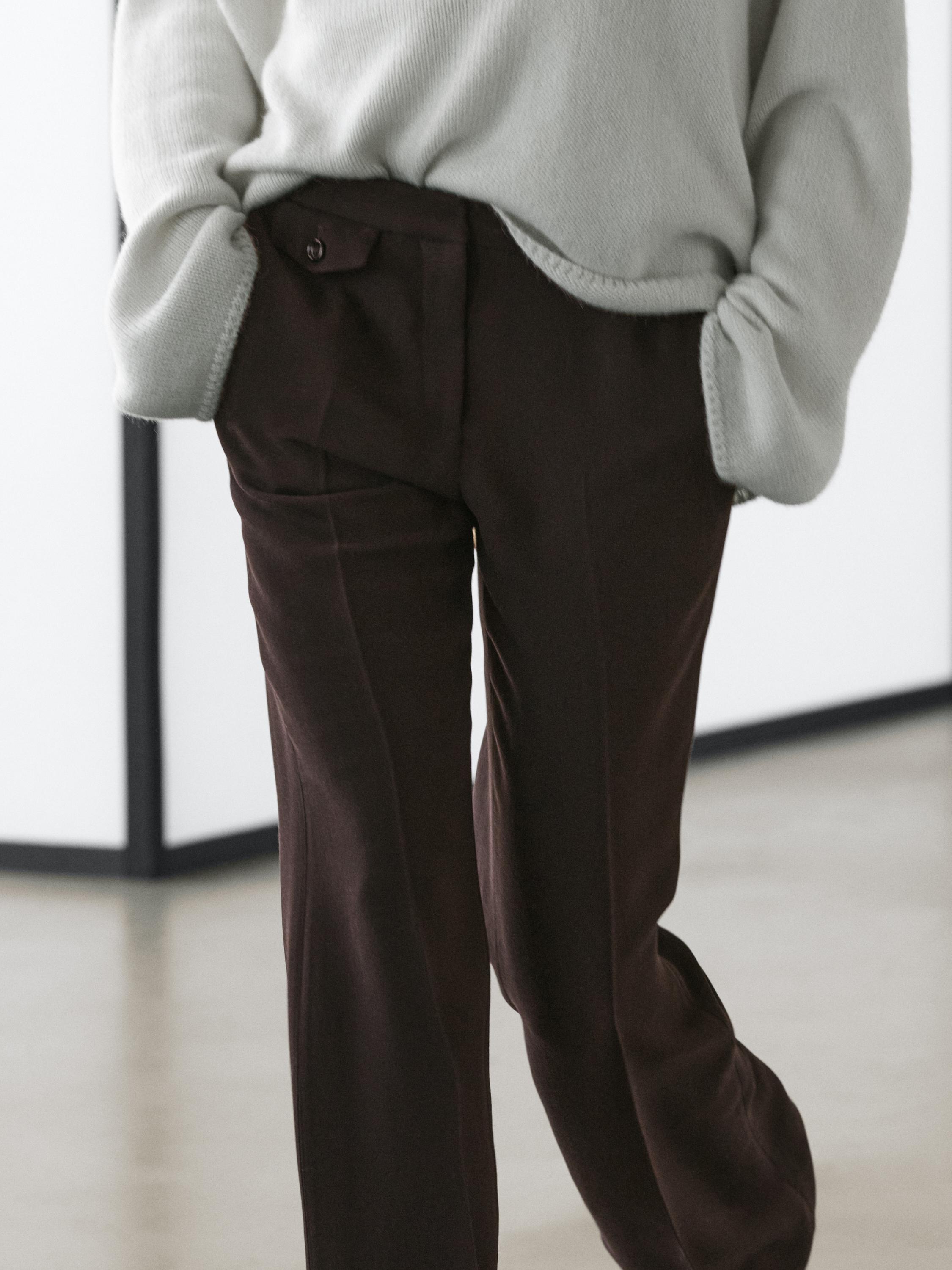 Flared trousers with pocket — Chocolate