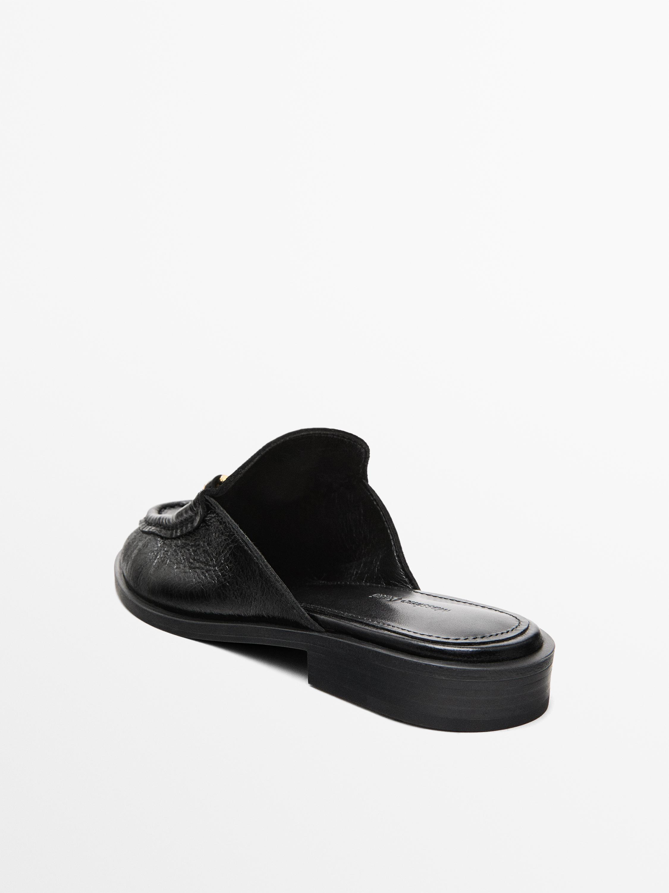 Slingback shoes with metallic detail