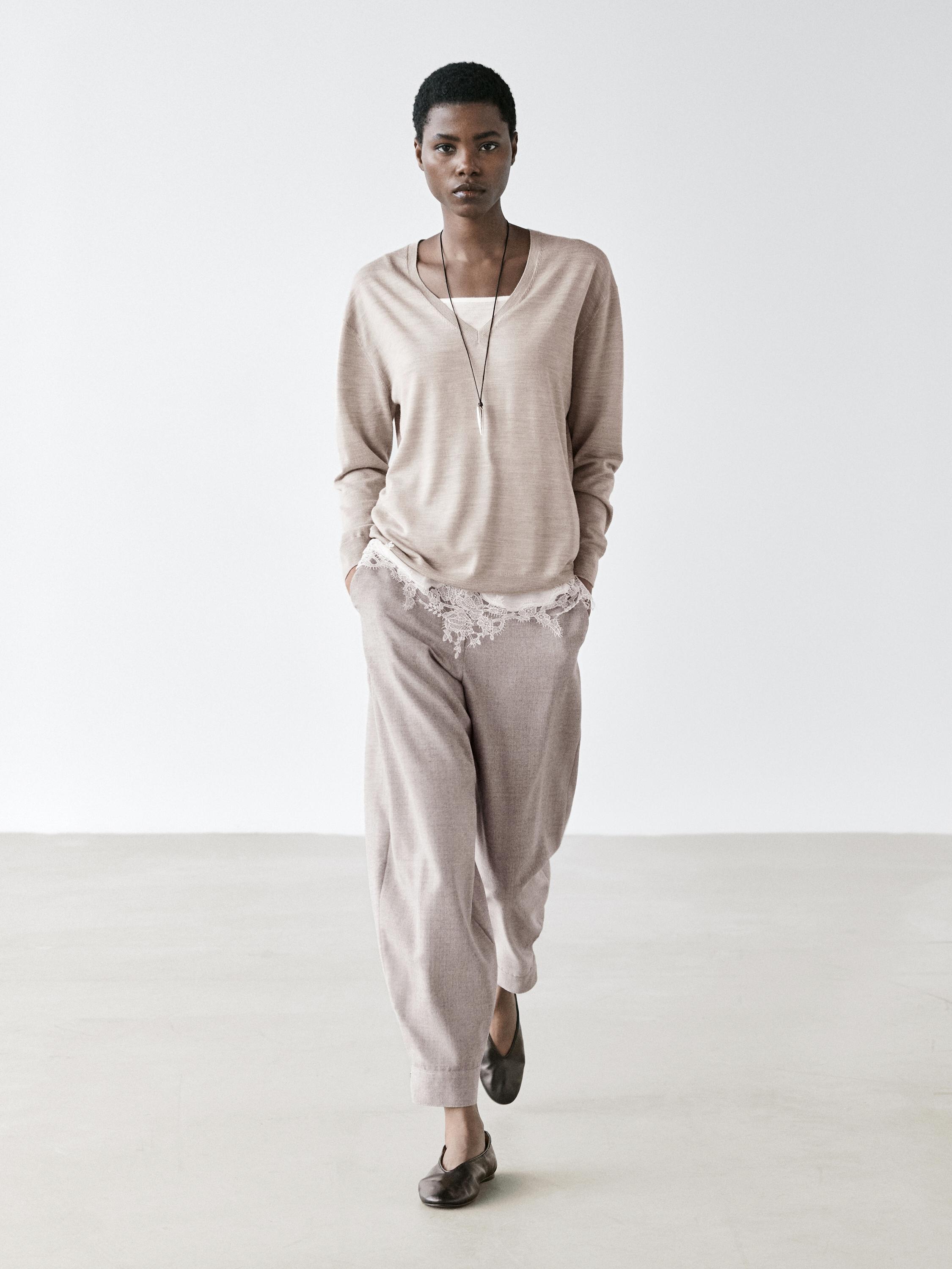 100% wool V-neck knit sweater — MINK