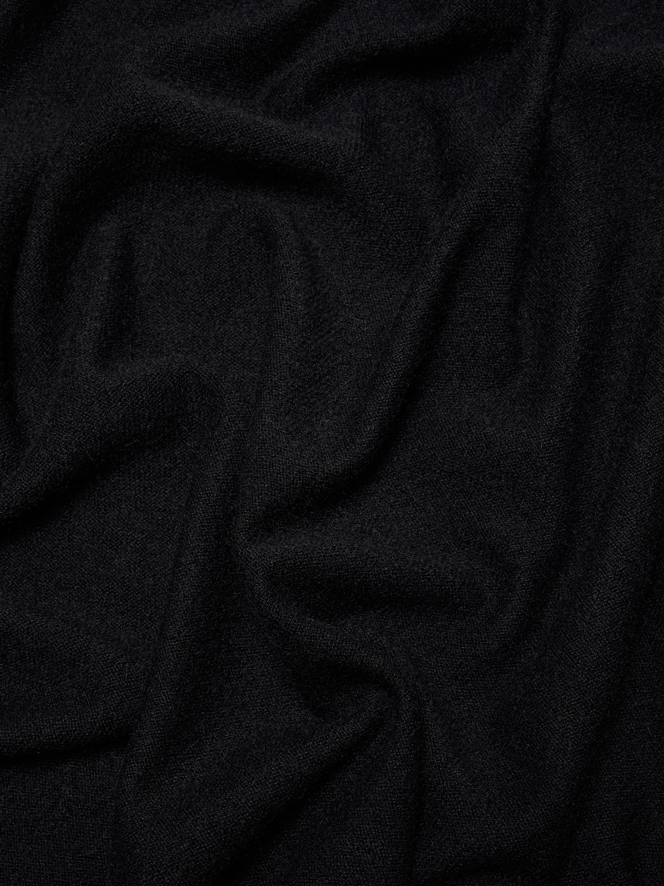 100% cashmere scarf