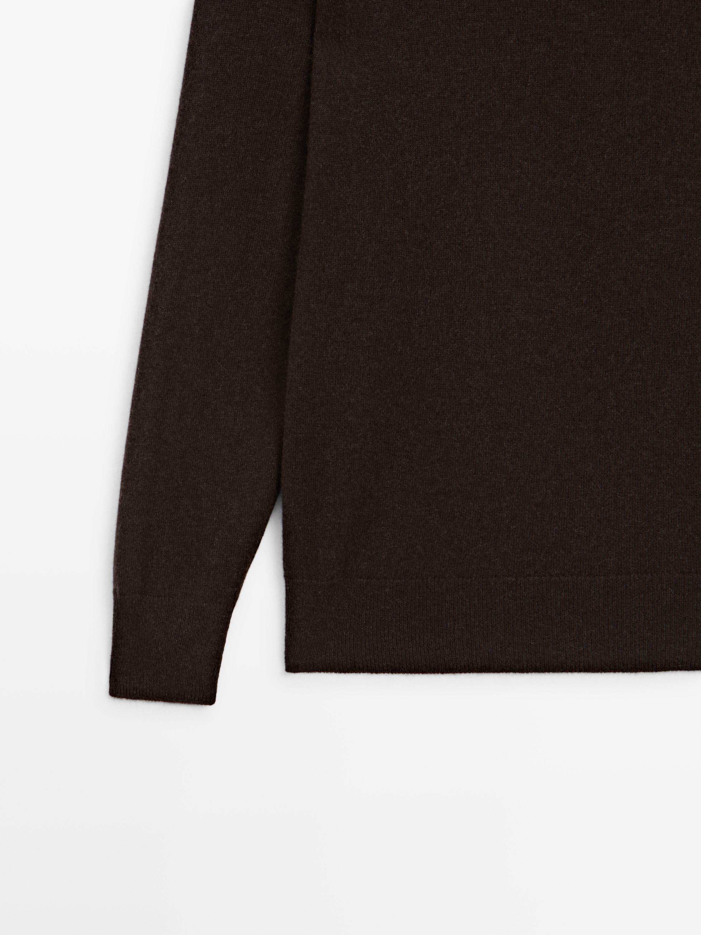 Knit 100% cashmere turtleneck sweater