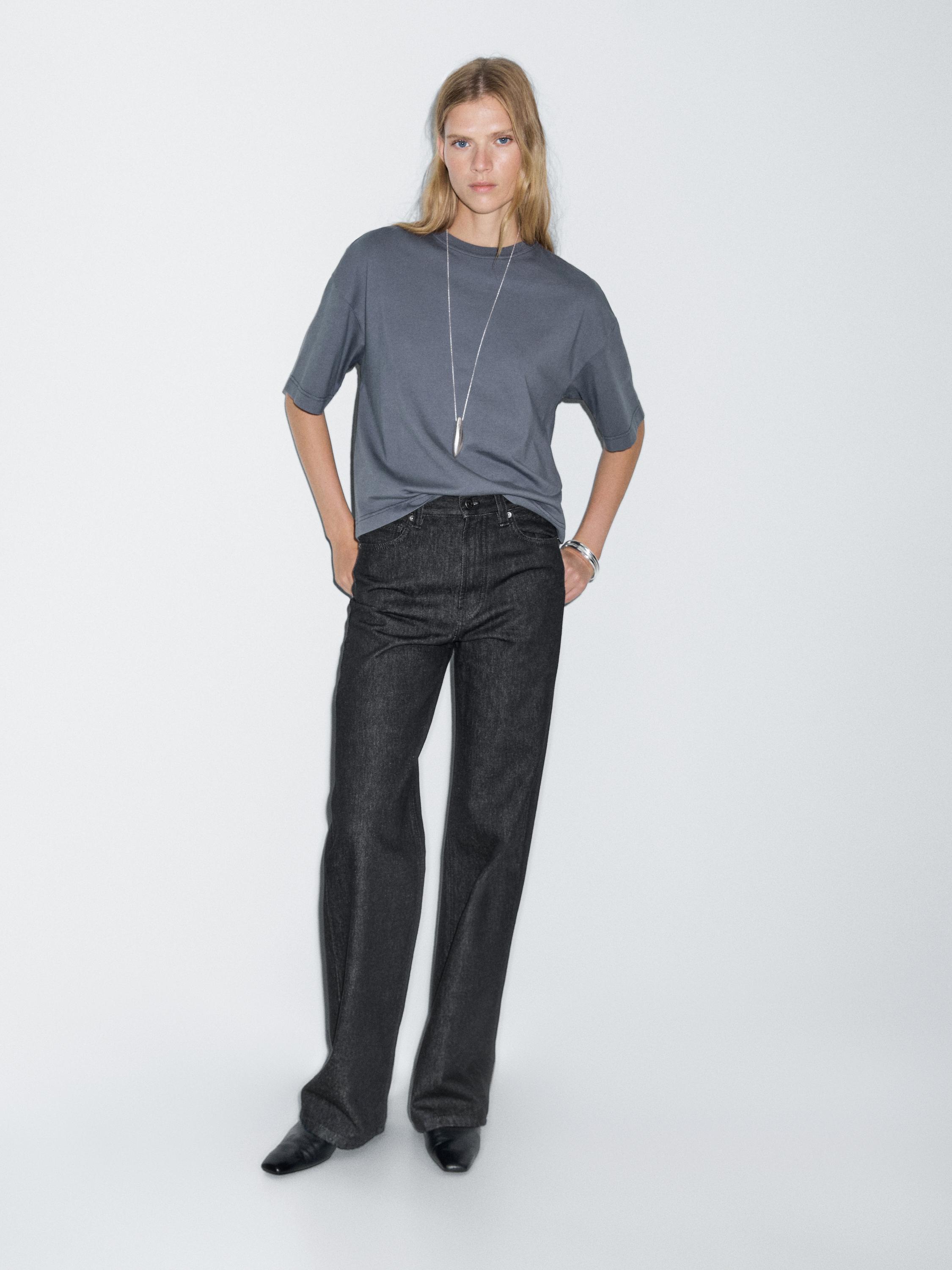 High-waist wide-leg jeans