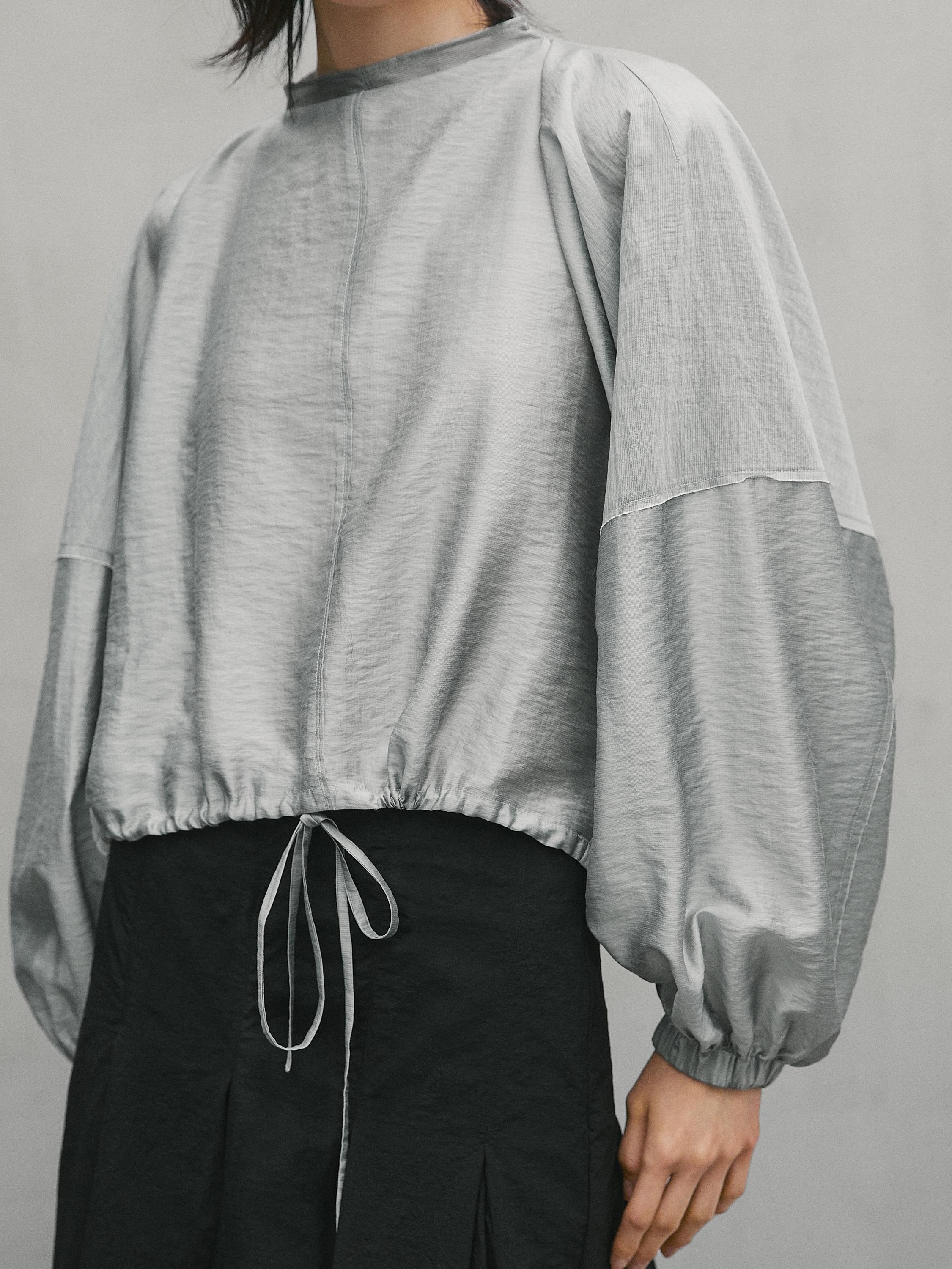Balloon blouse with funnel collar - Studio