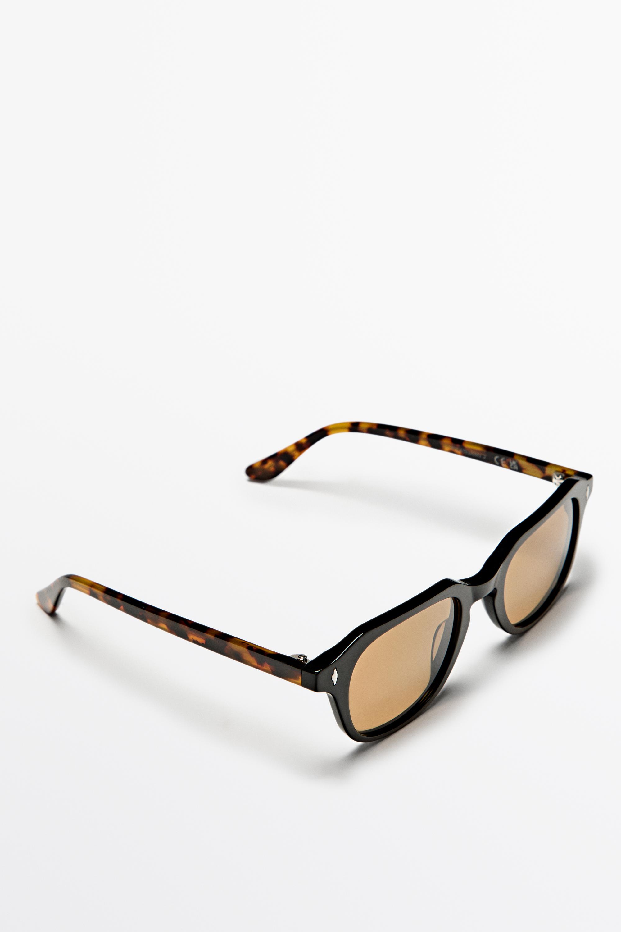 Round resin sunglasses — DARK GREY