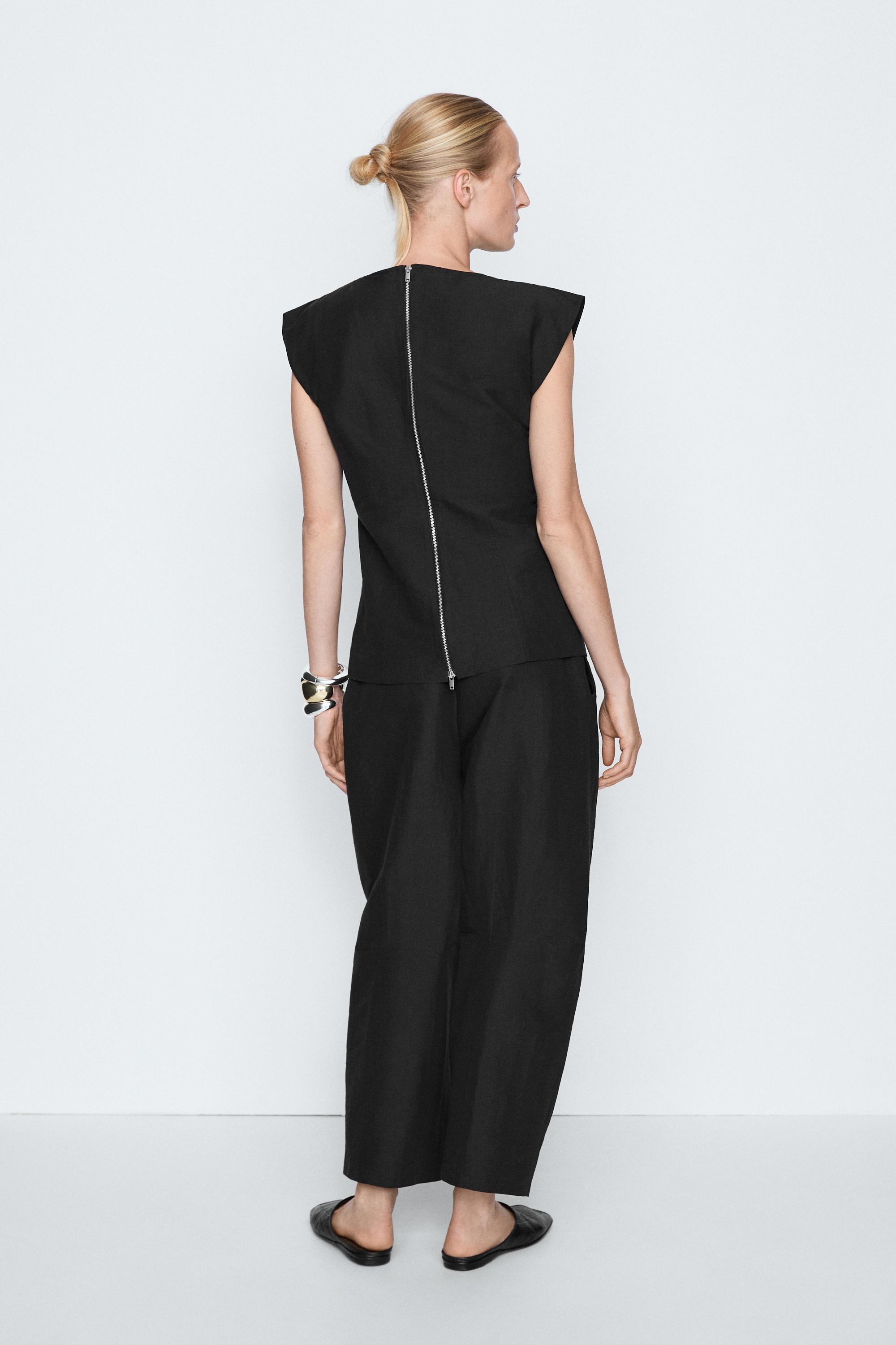 Fitted zip-detail top - STUDIO — BLACK