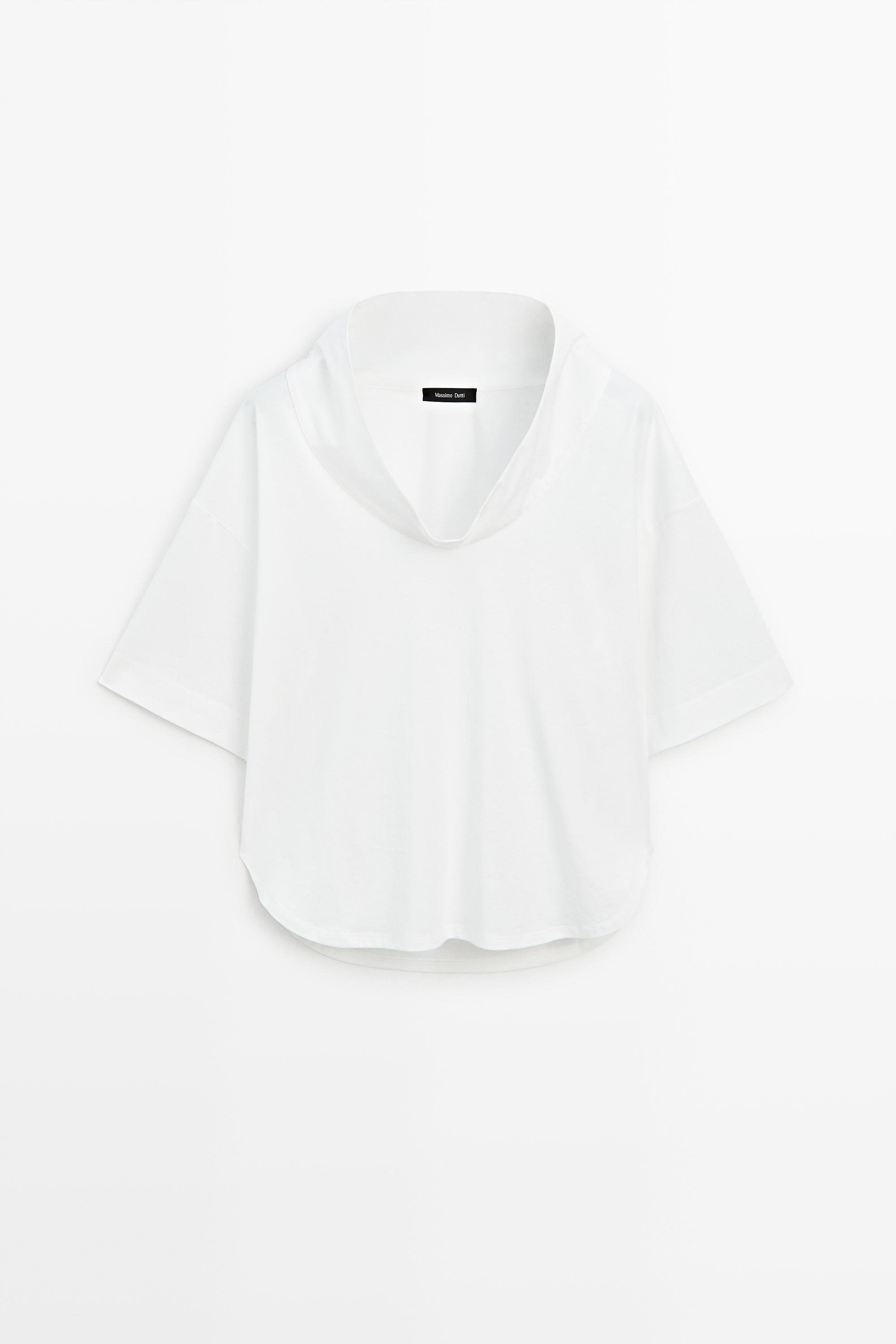 Short sleeve cotton blouse with open neck