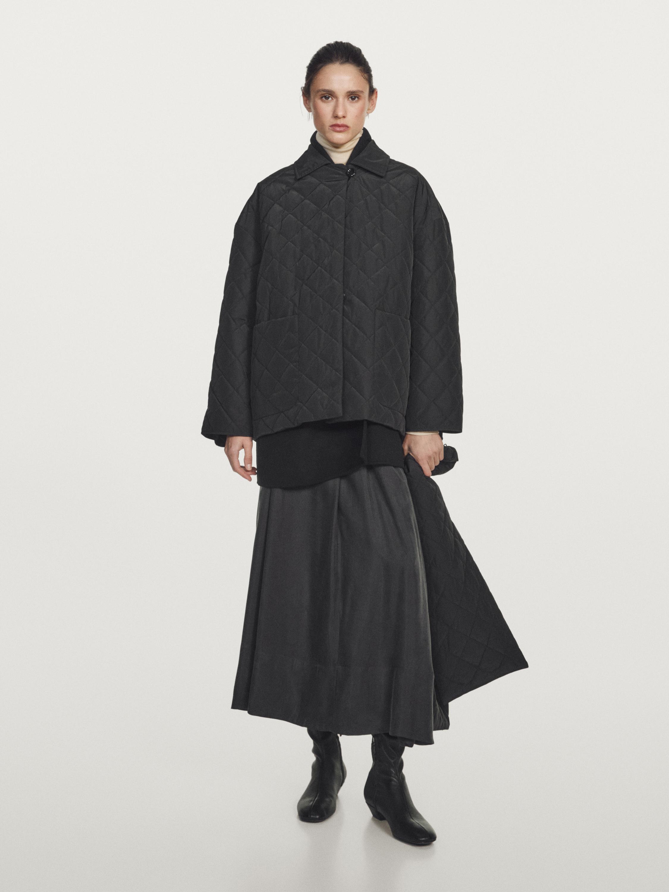 Fular detaylı su itici şişme mont