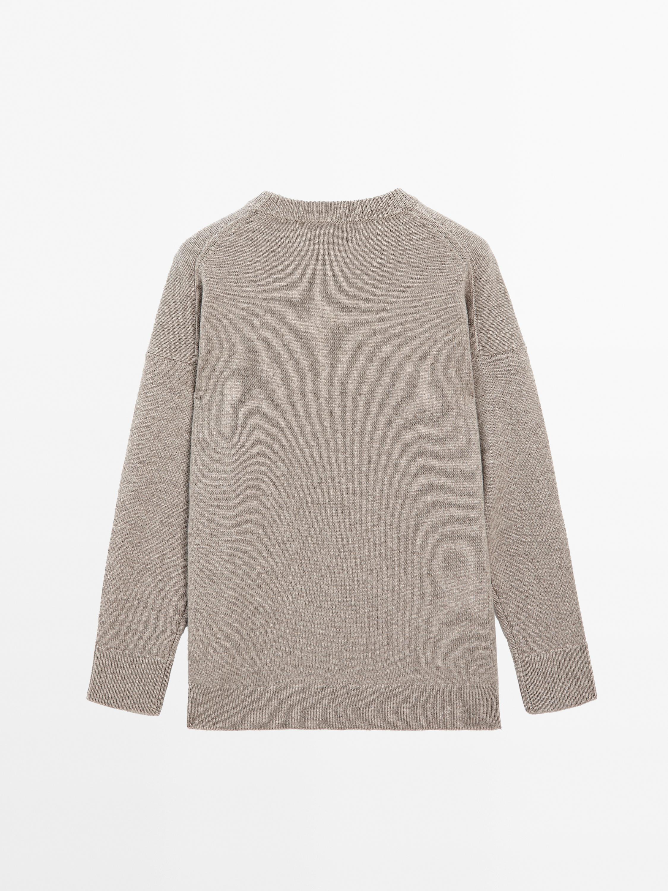 100% cashmere oversize knit sweater