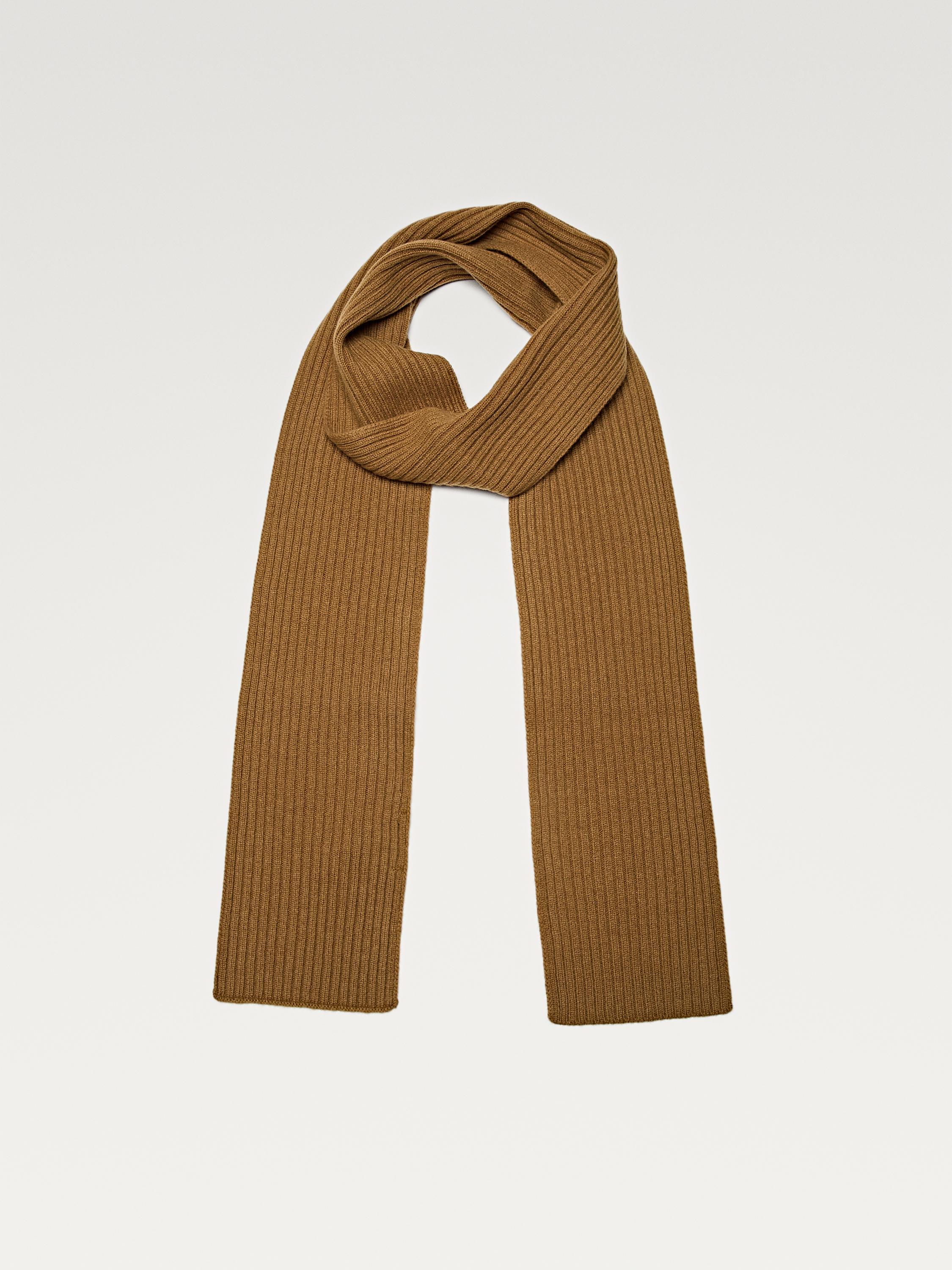 Fine ribbed fabric scarf