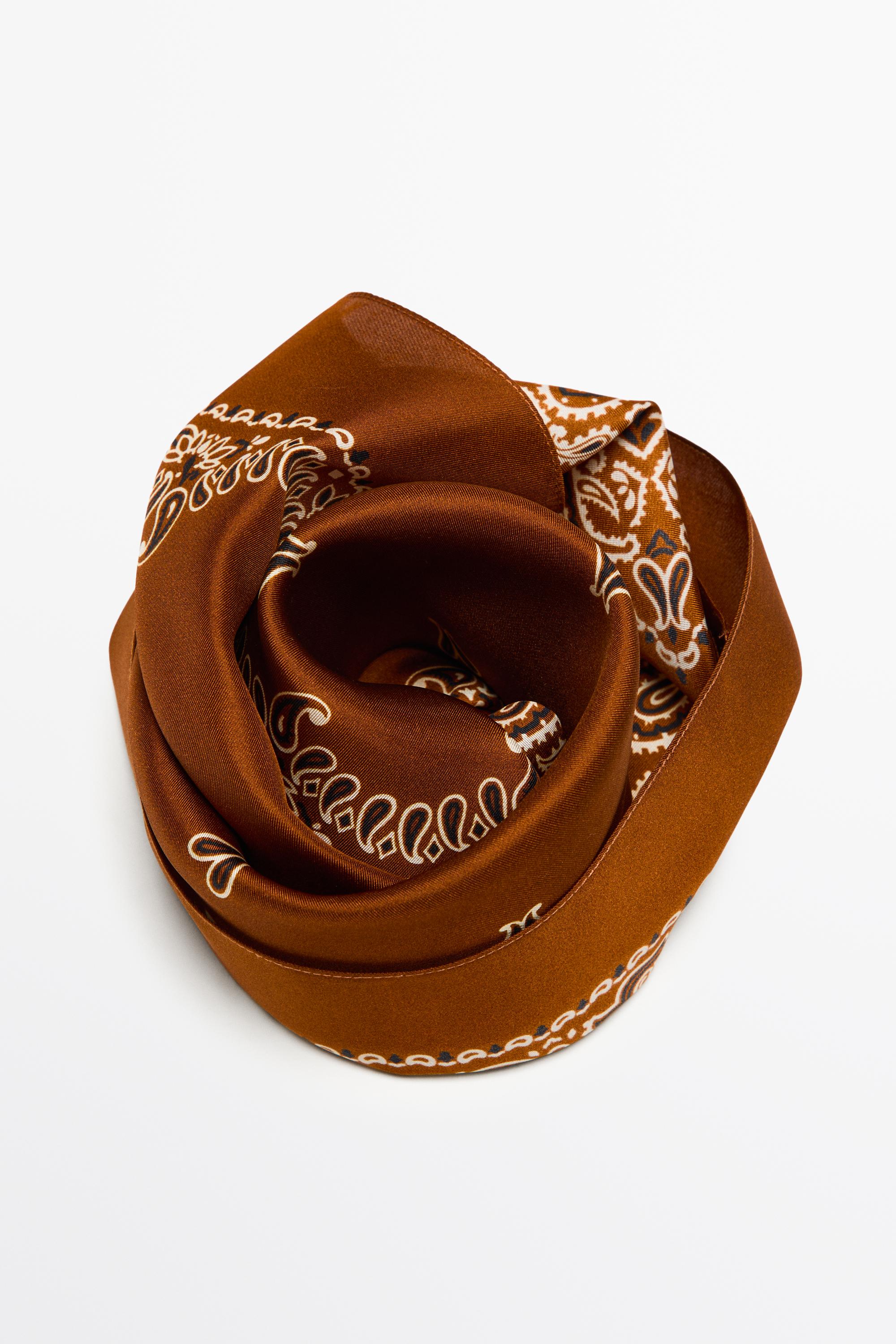 Paisley print scarf — Caramel